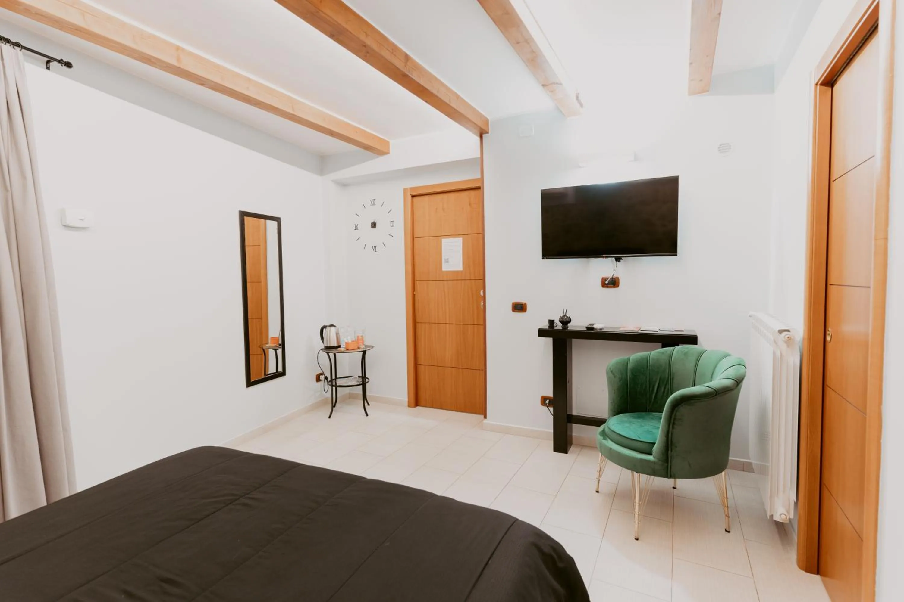 Photo of the whole room, Bed in Dimora L'Etual