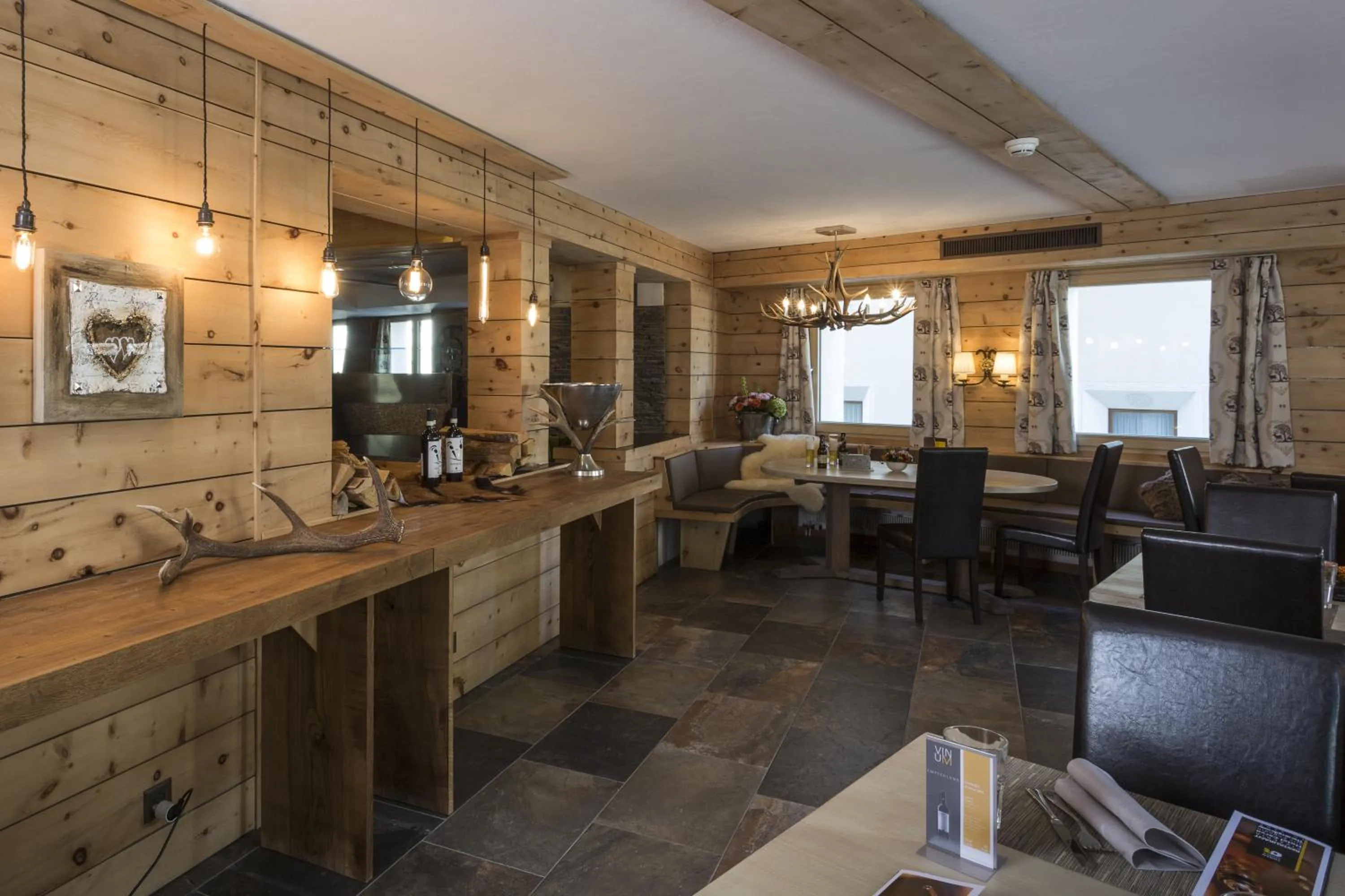 Lounge or bar in Hotel Cervo