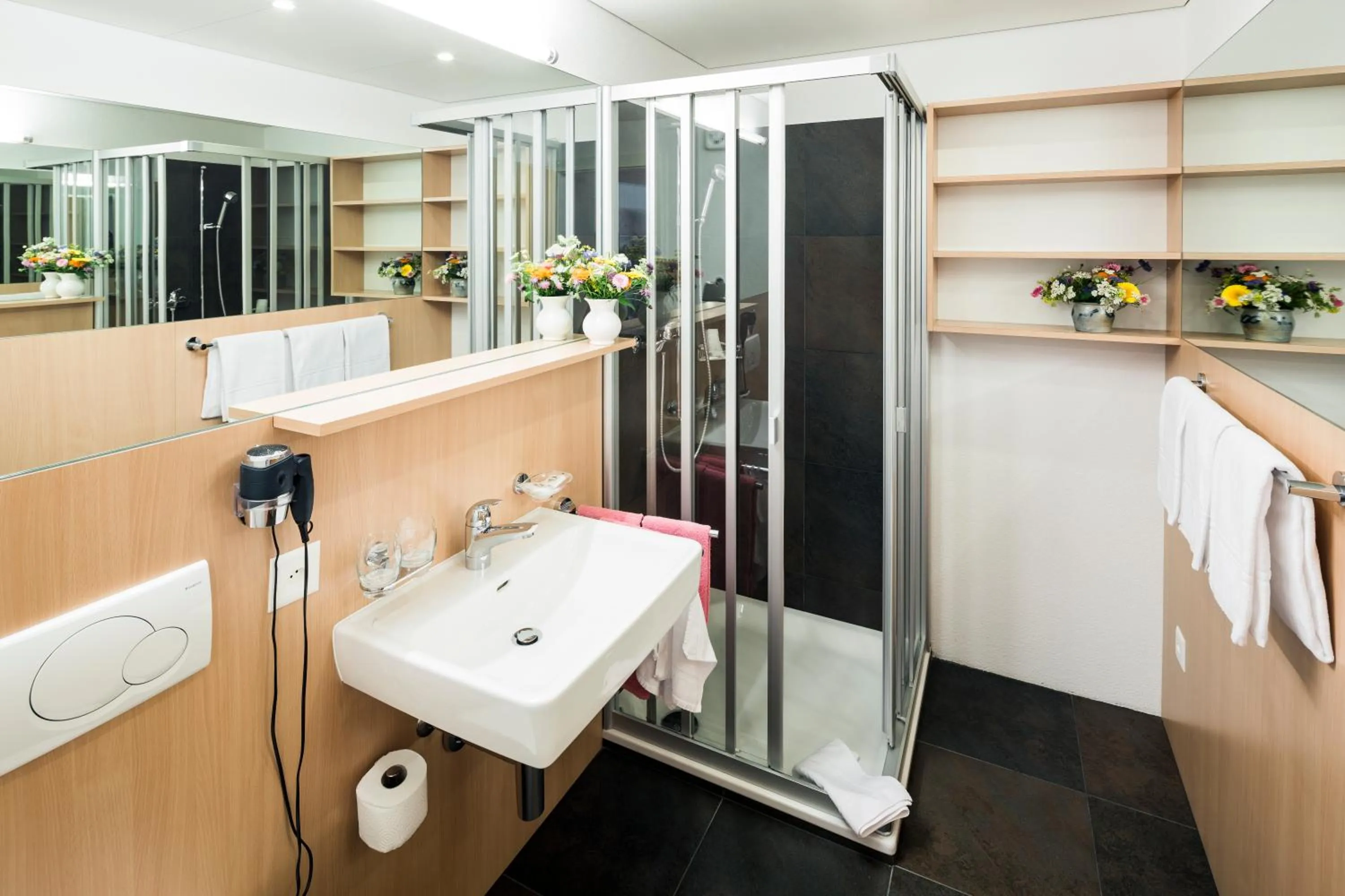 Bathroom in Raselli Sport Hotel