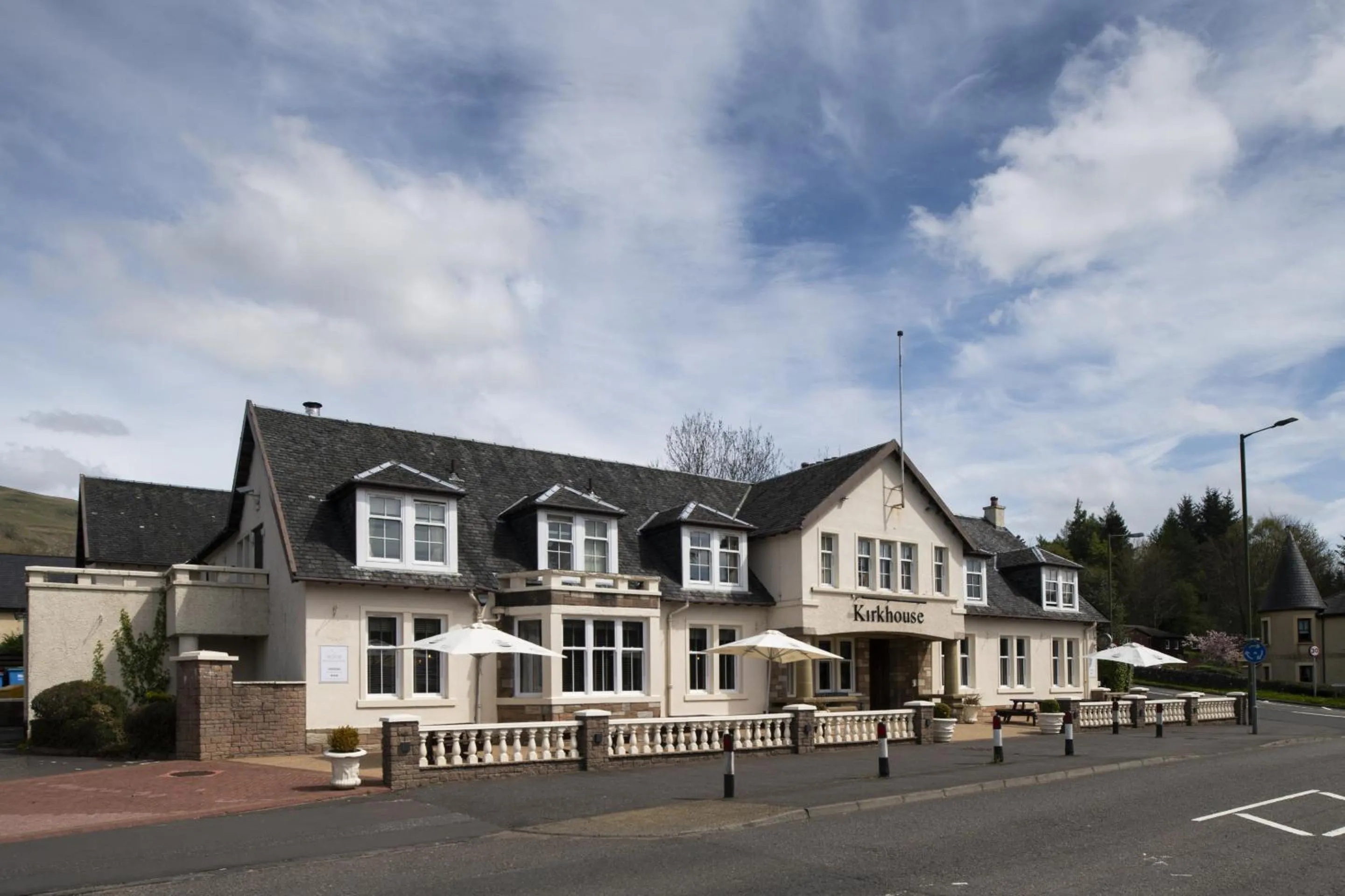 Property building in Kirkhouse Inn