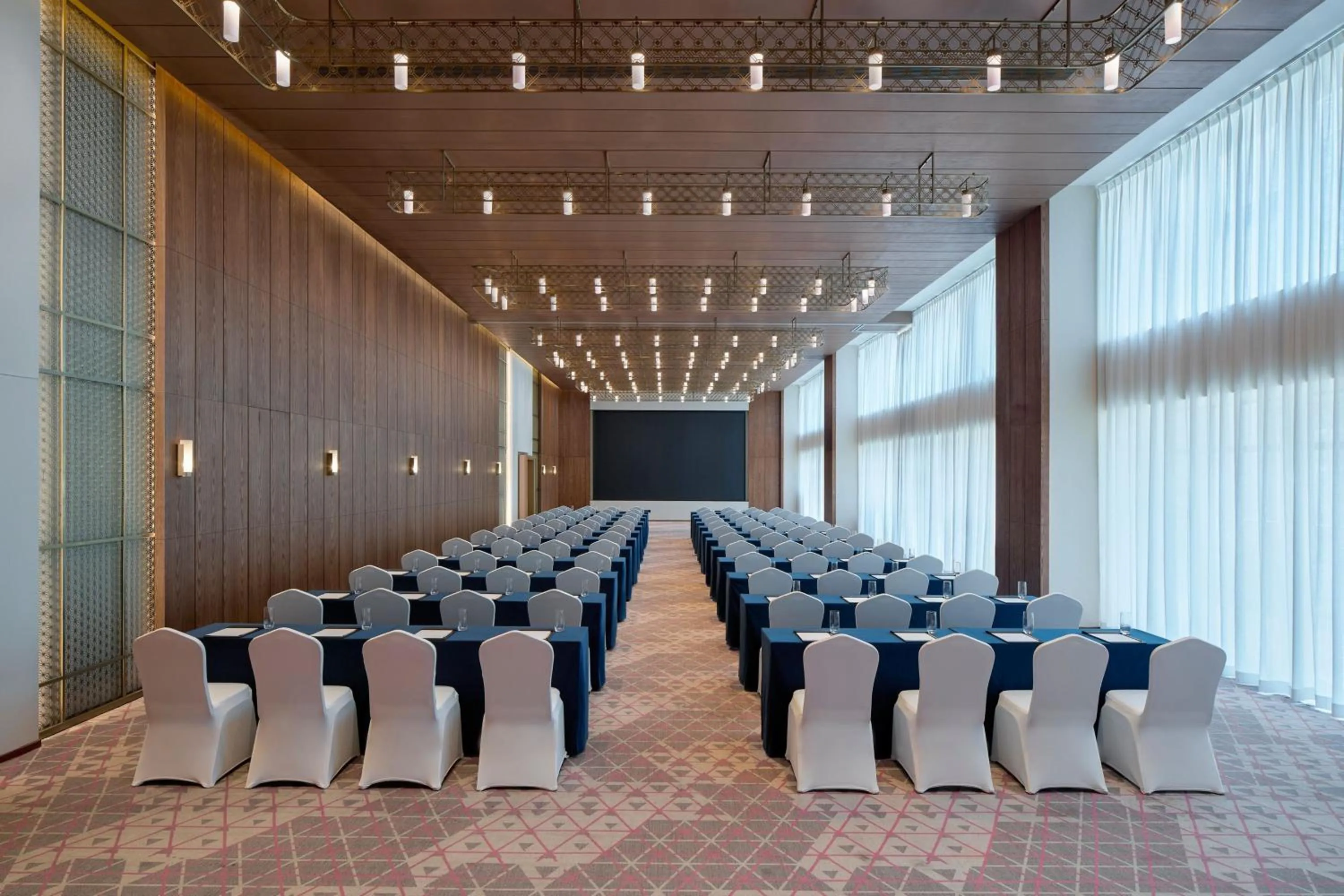 Meeting/conference room in The Mercury Garden Shenzhen Nanshan, A Tribute Portfolio Hotel