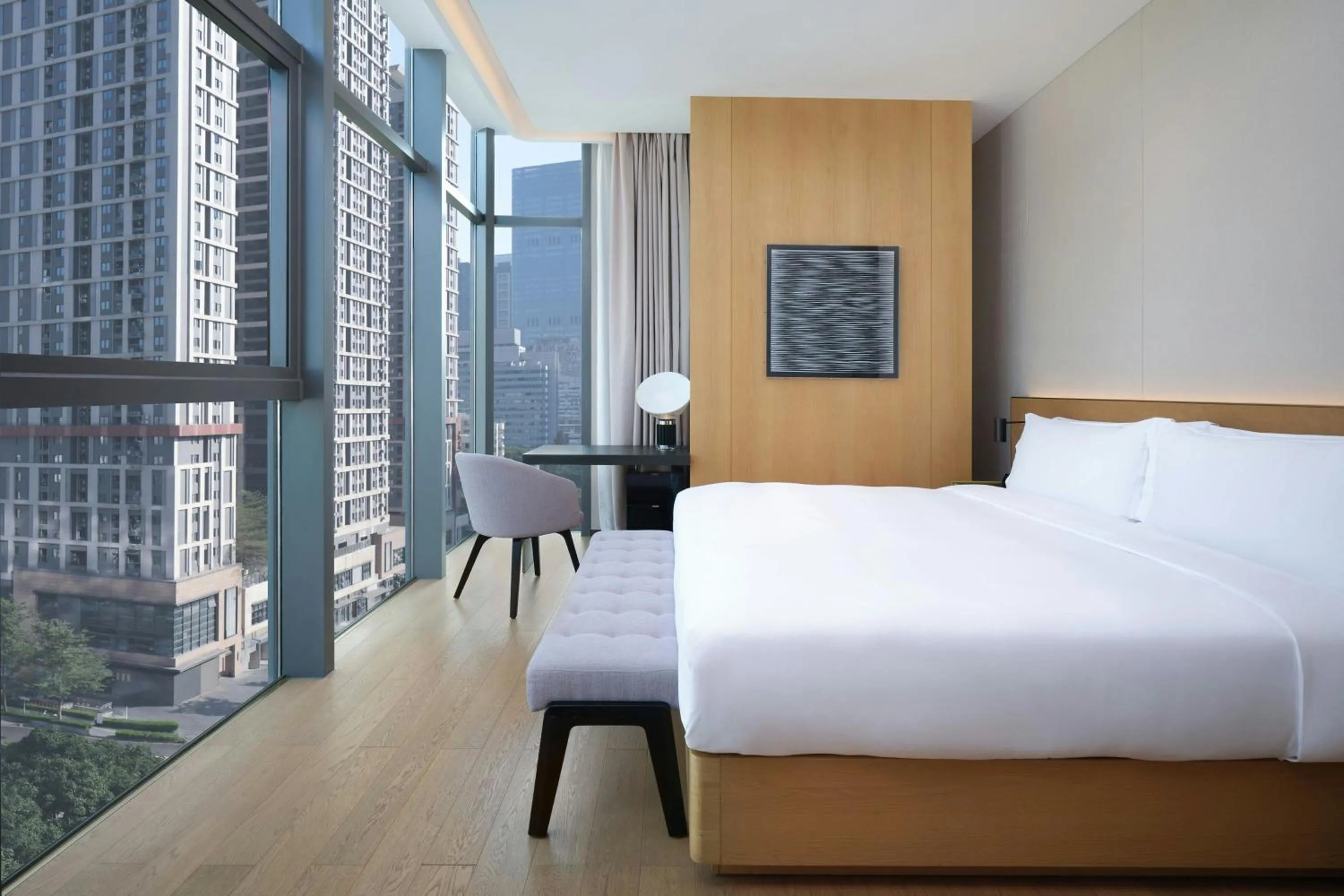 Photo of the whole room, Bed in The Mercury Garden Shenzhen Nanshan, A Tribute Portfolio Hotel