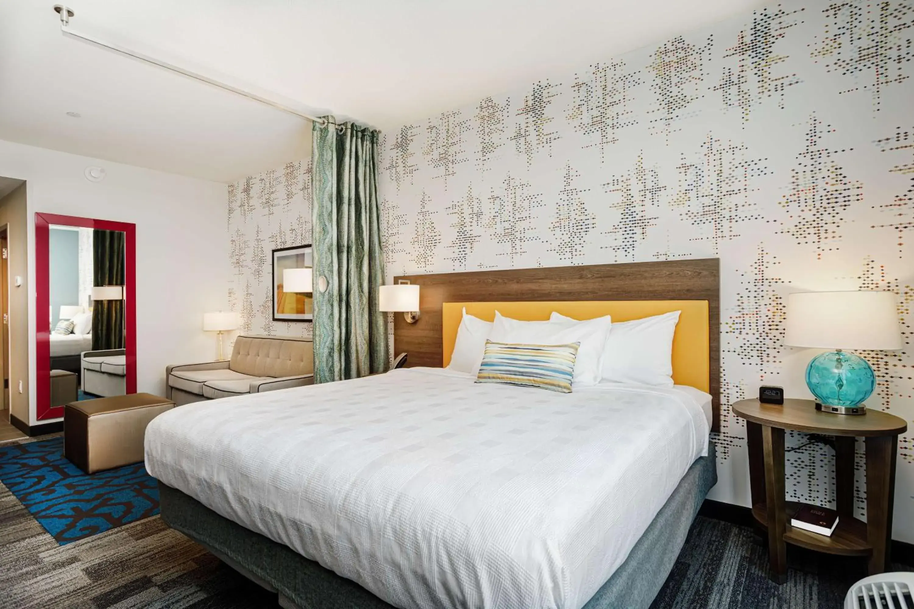 Living room, Bed in Home2 Suites By Hilton Johnson City, Tn Living room, Bed in Home2 Suites By Hilton Johnson City, Tn