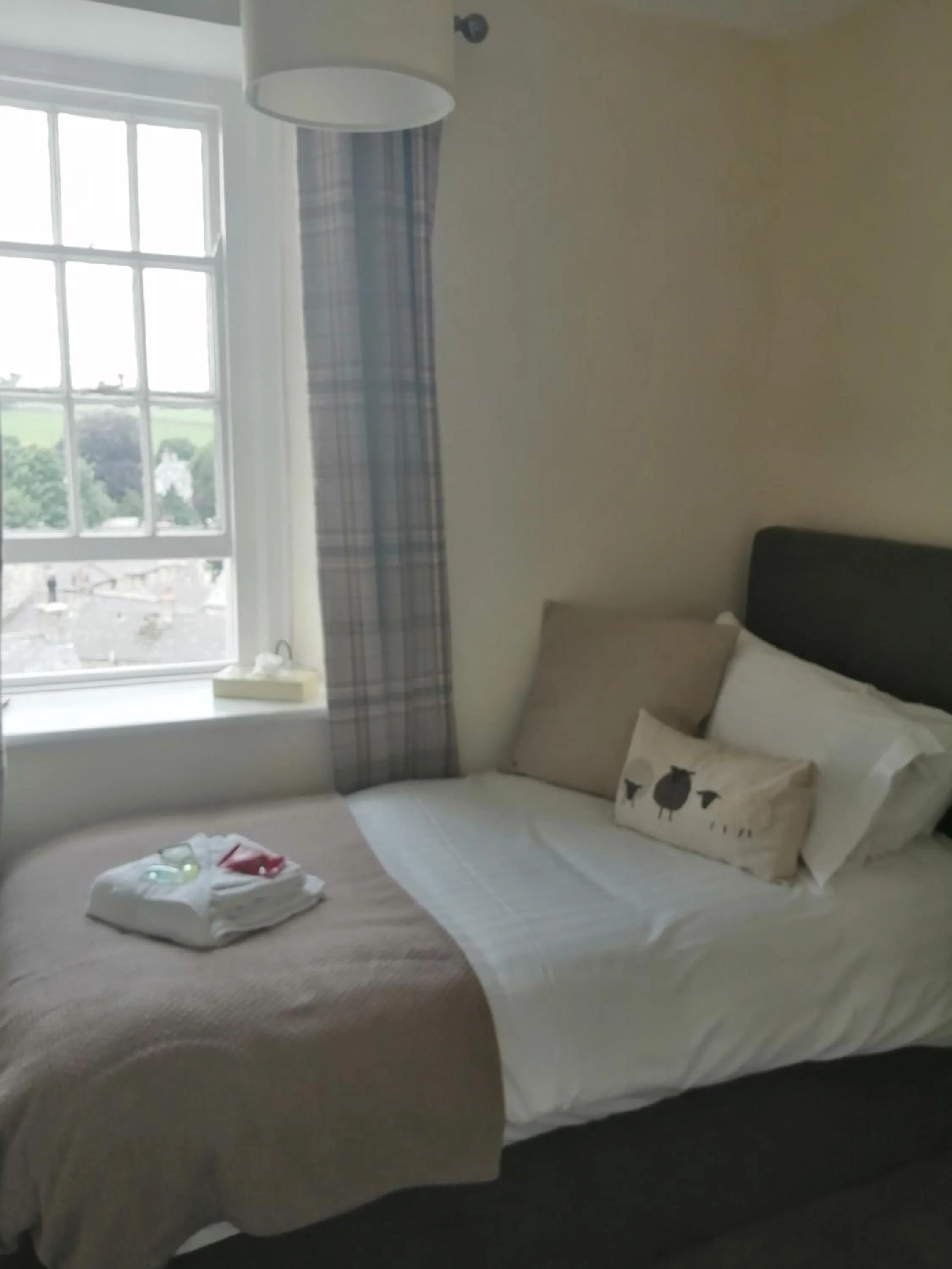 Bed in Harts Head Hotel