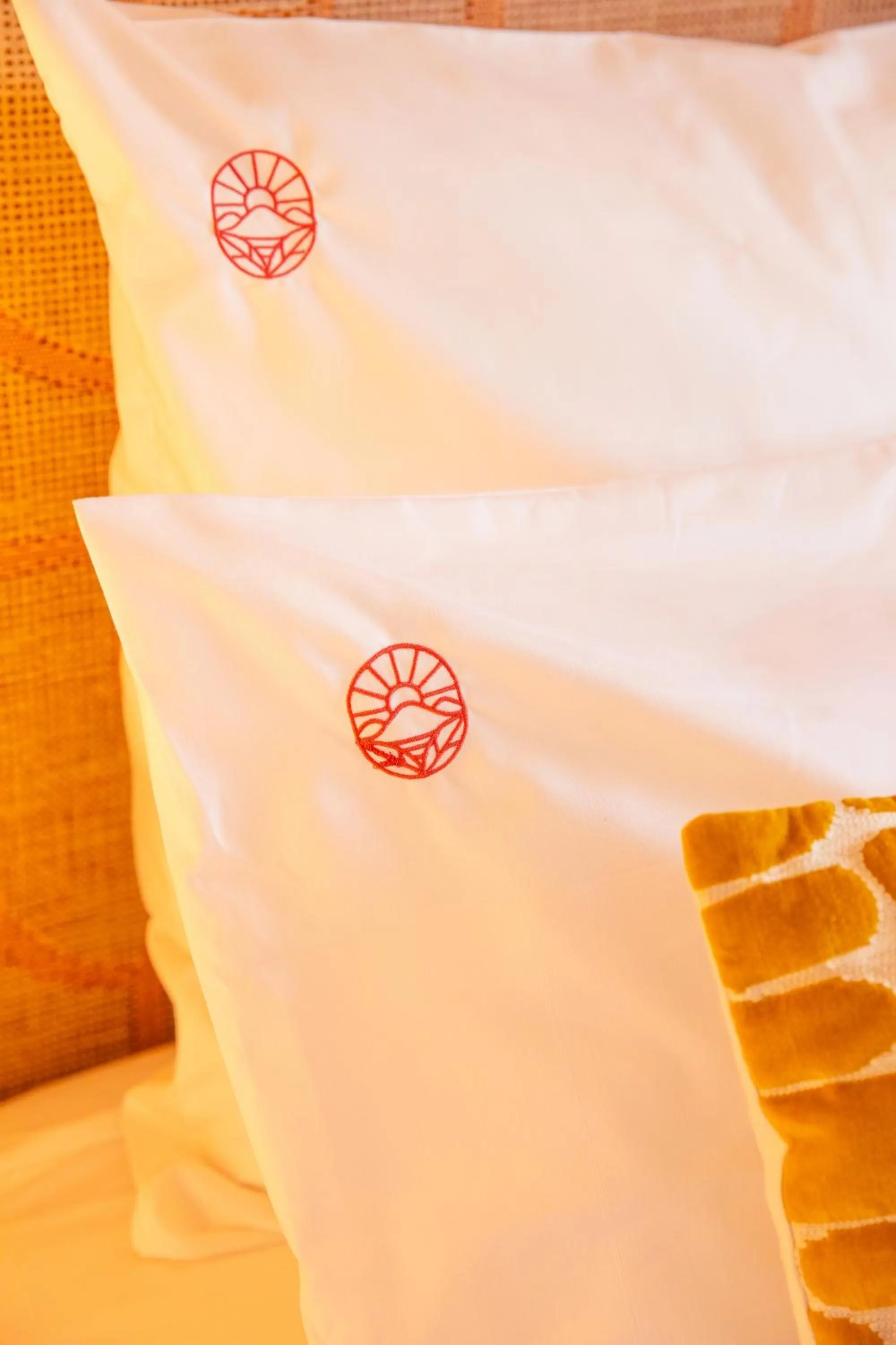 Bed in Hôtel La Ménado