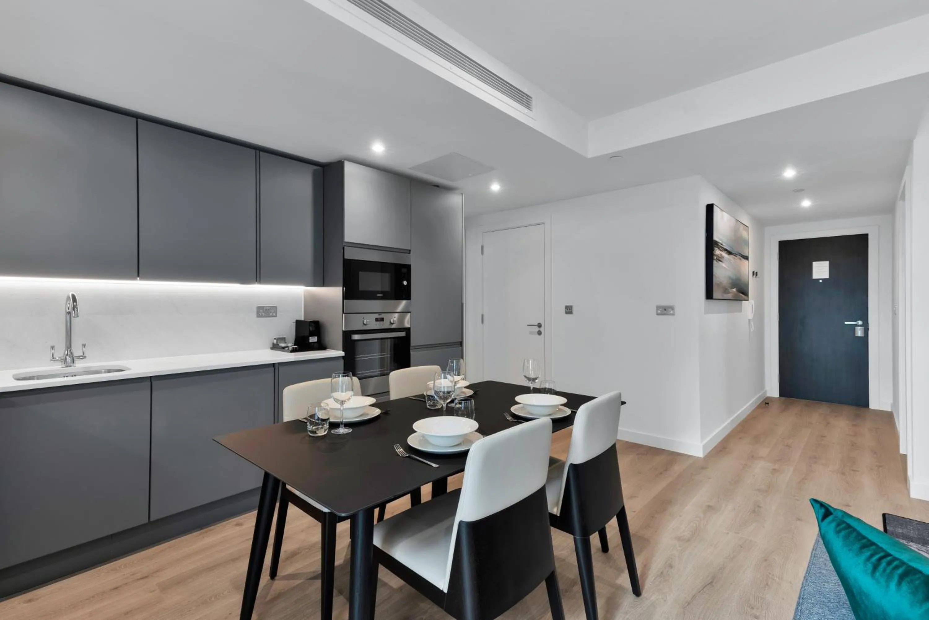 Kitchen or kitchenette in CitySuites 2 Aparthotel