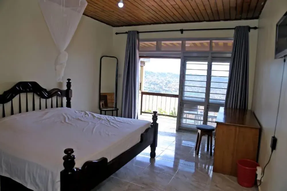 Double Room with Balcony in Hotel Diplomaté Double Room with Balcony in Hotel Diplomaté