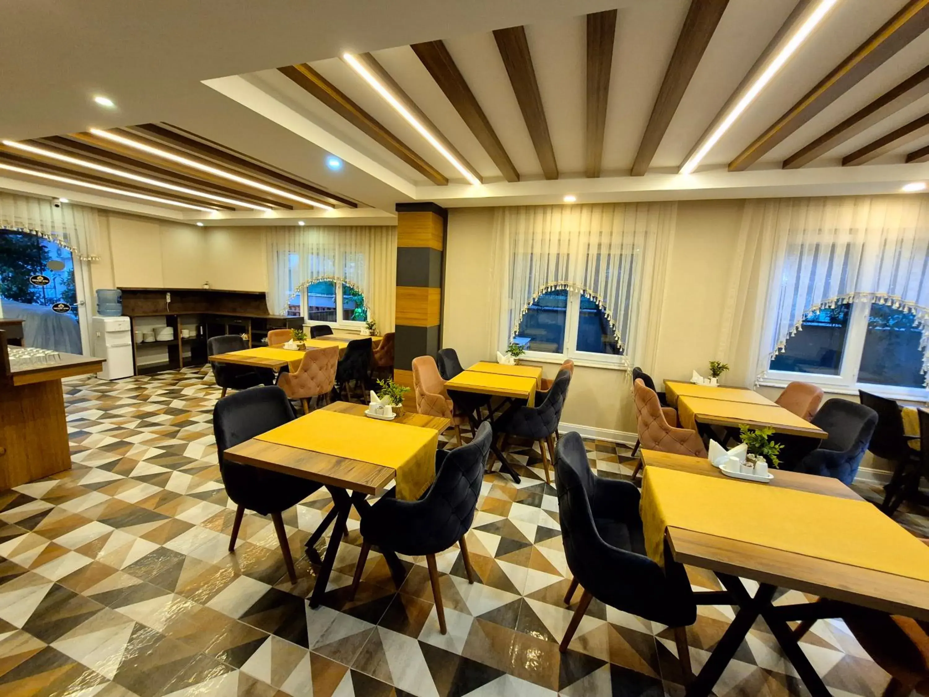Restaurant/places to eat in Toprak Apart Otel Restaurant/places to eat in Toprak Apart Otel