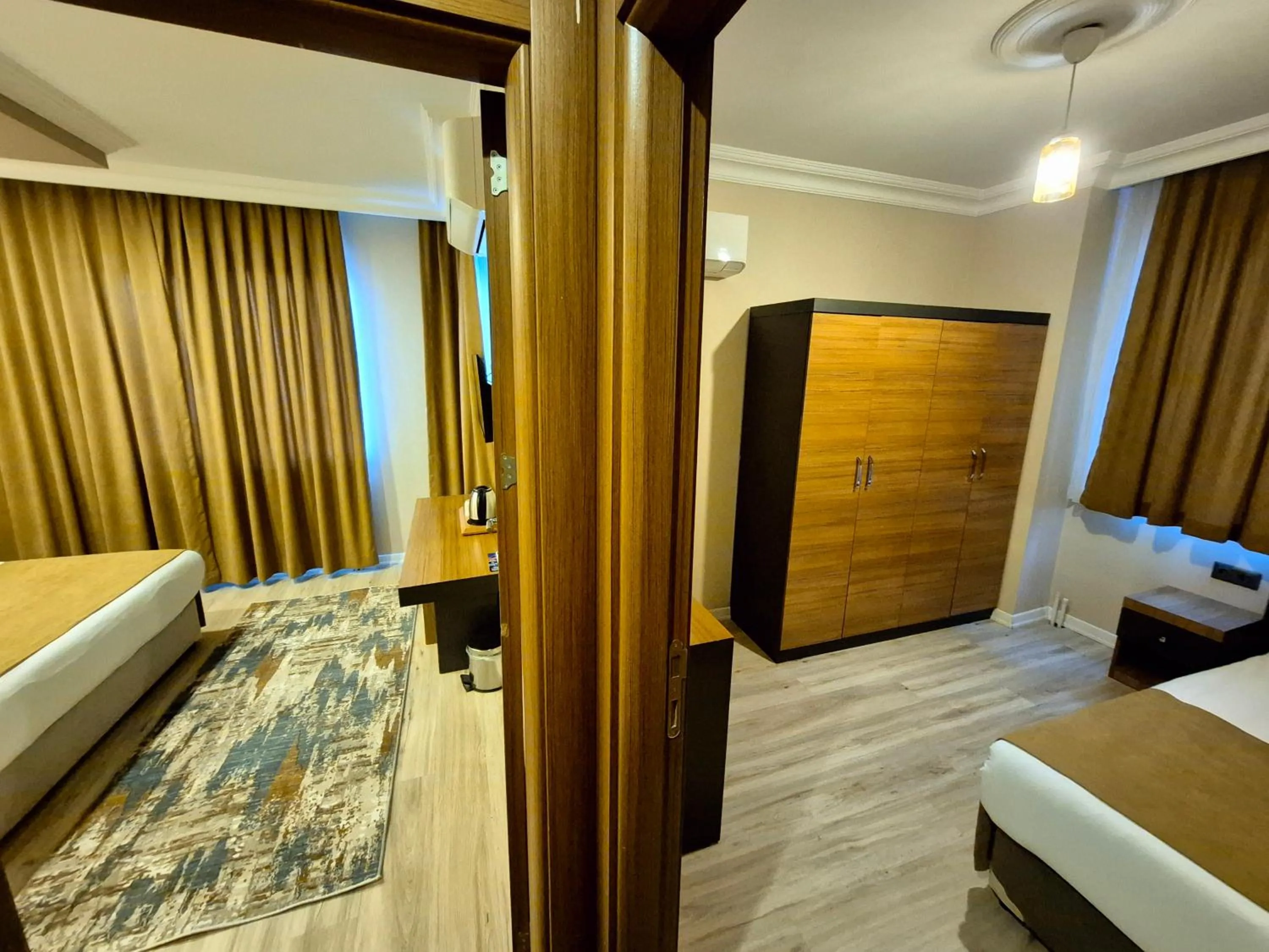 Photo of the whole room, Bed in Toprak Apart Otel