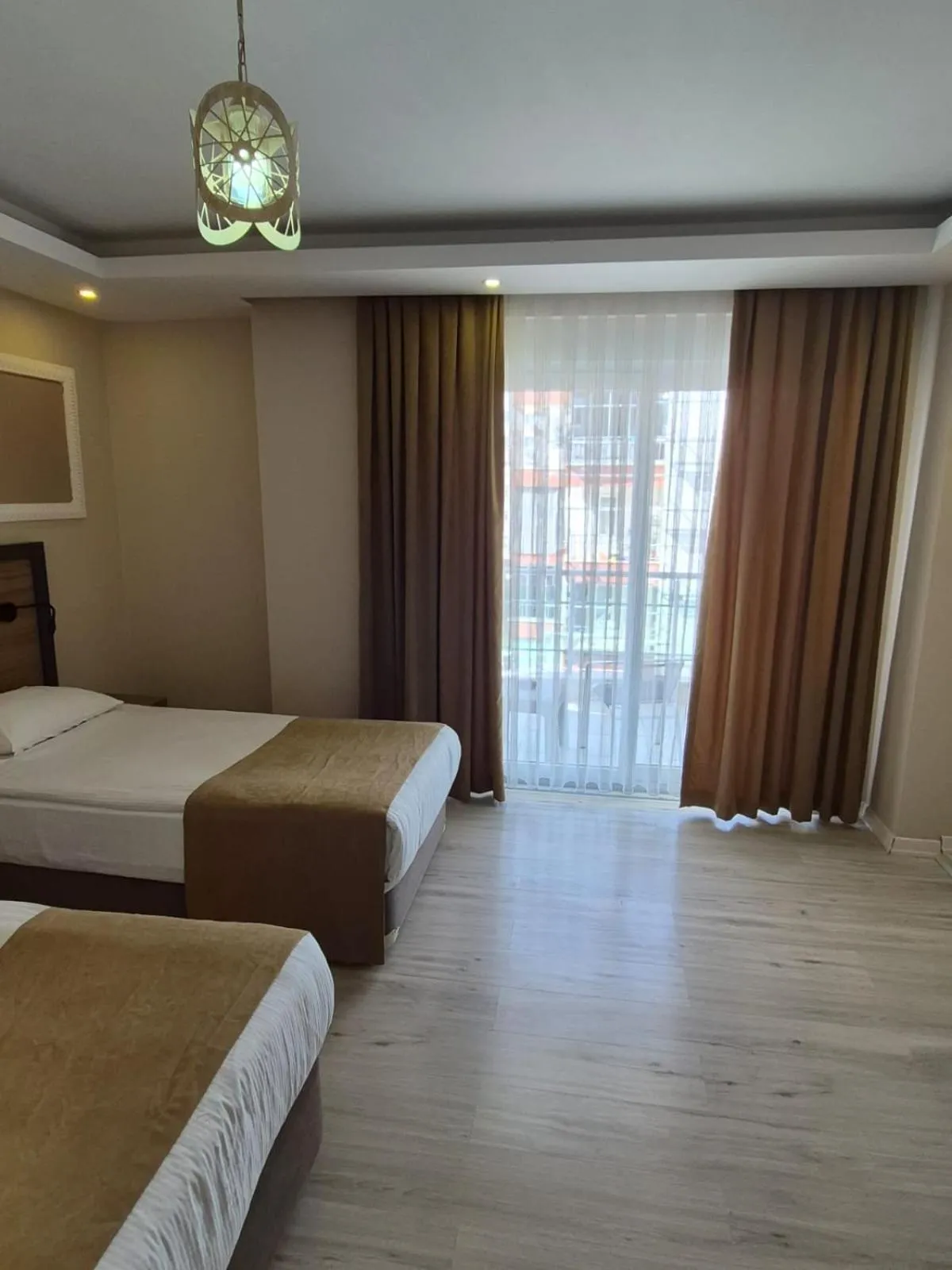 Balcony/Terrace, Bed in Toprak Apart Otel