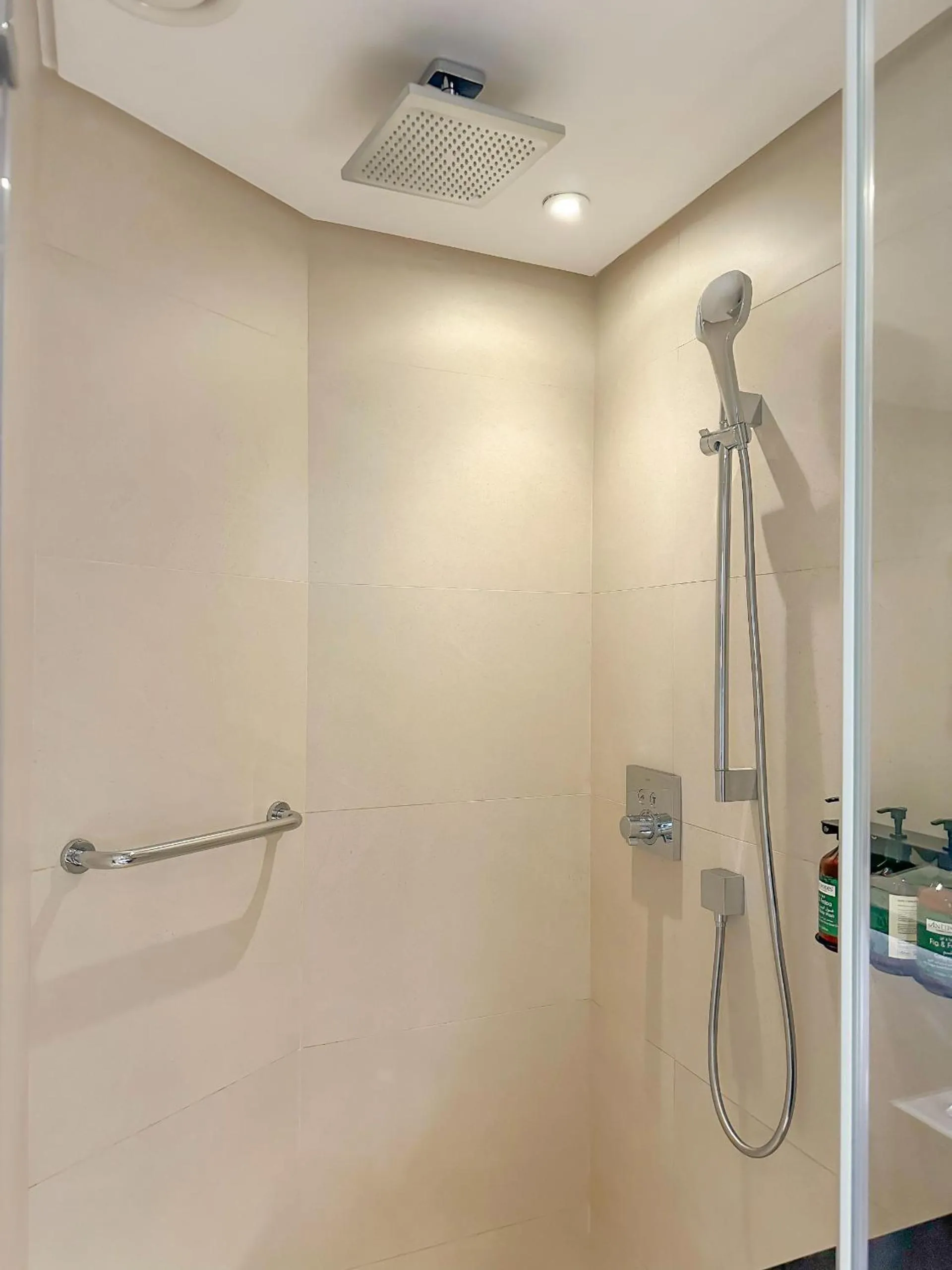 Shower in Crowne Plaza Bahrain by IHG