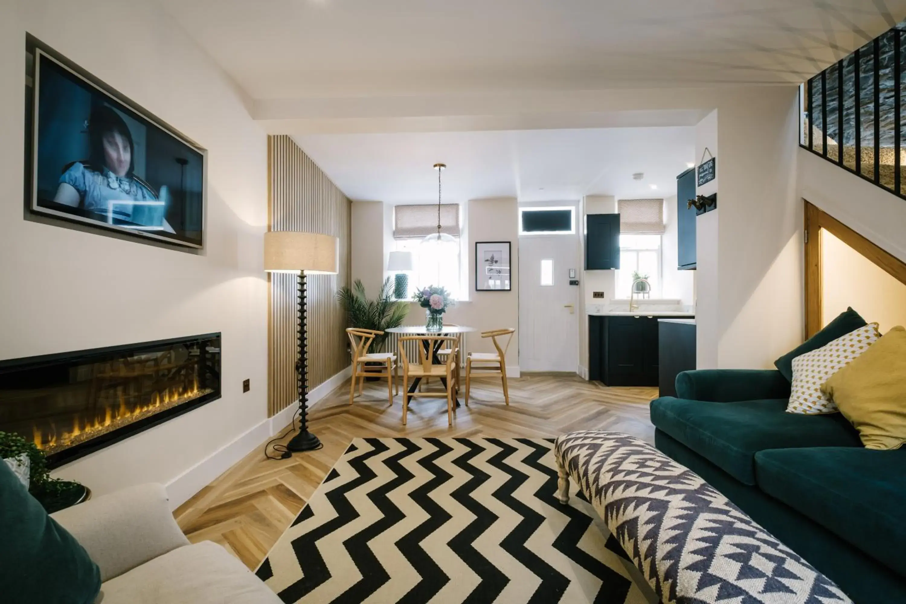 One-Bedroom House in The Den - The White House Windermere - Off-Site Health Club & Spa 2 minute walk away One-Bedroom House in The Den - The White House Windermere - Off-Site Health Club & Spa 2 minute walk away