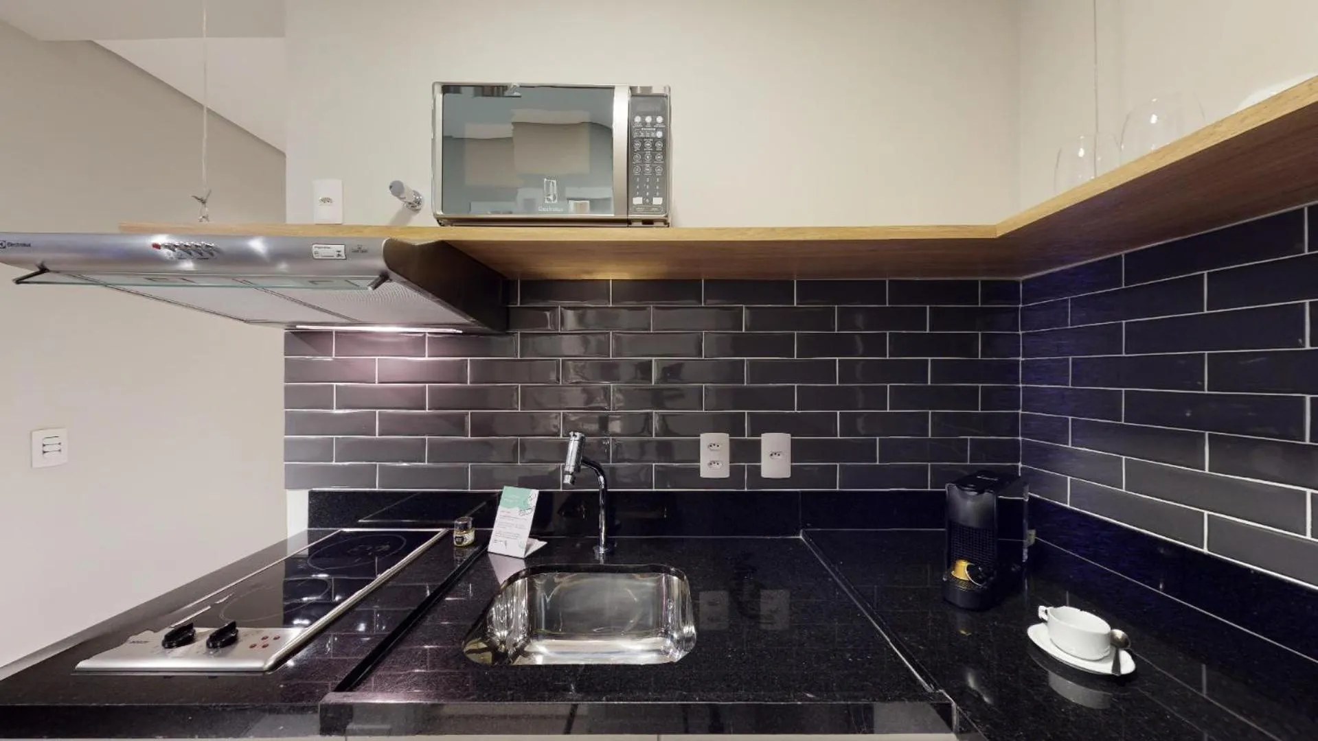 Coffee/tea facilities in Charlie Itaim Bueno Brandão