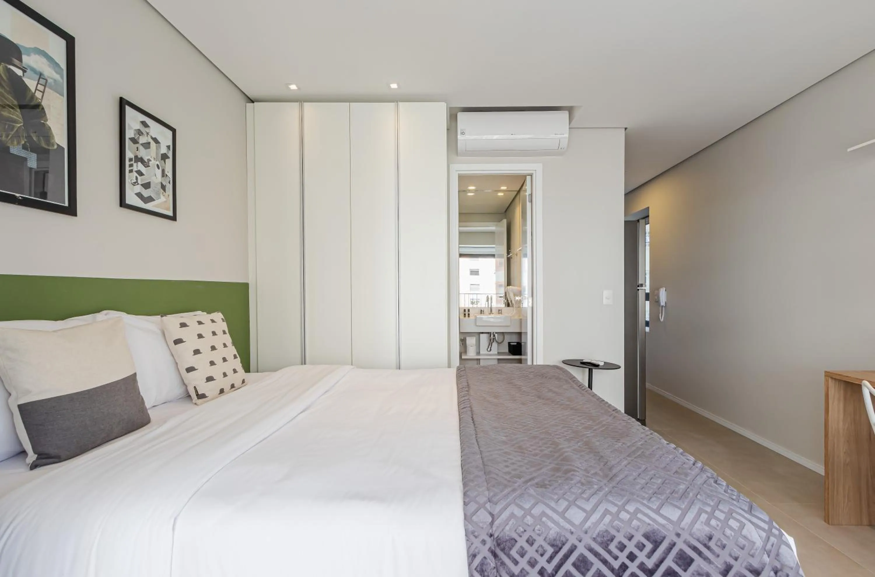 Bed in Charlie Itaim Bueno Brandão