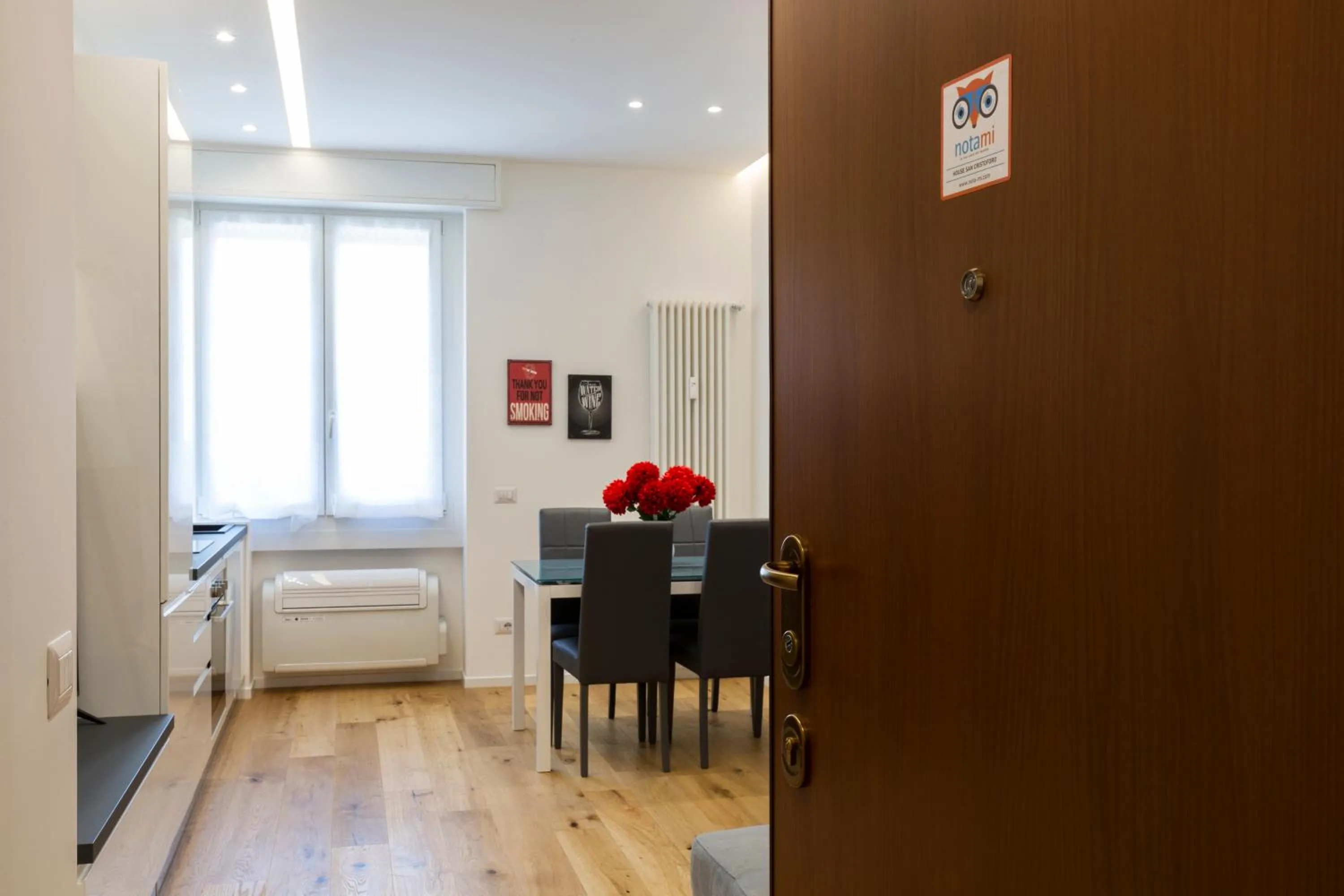 Dining area, Bed in House San Cristoforo M4