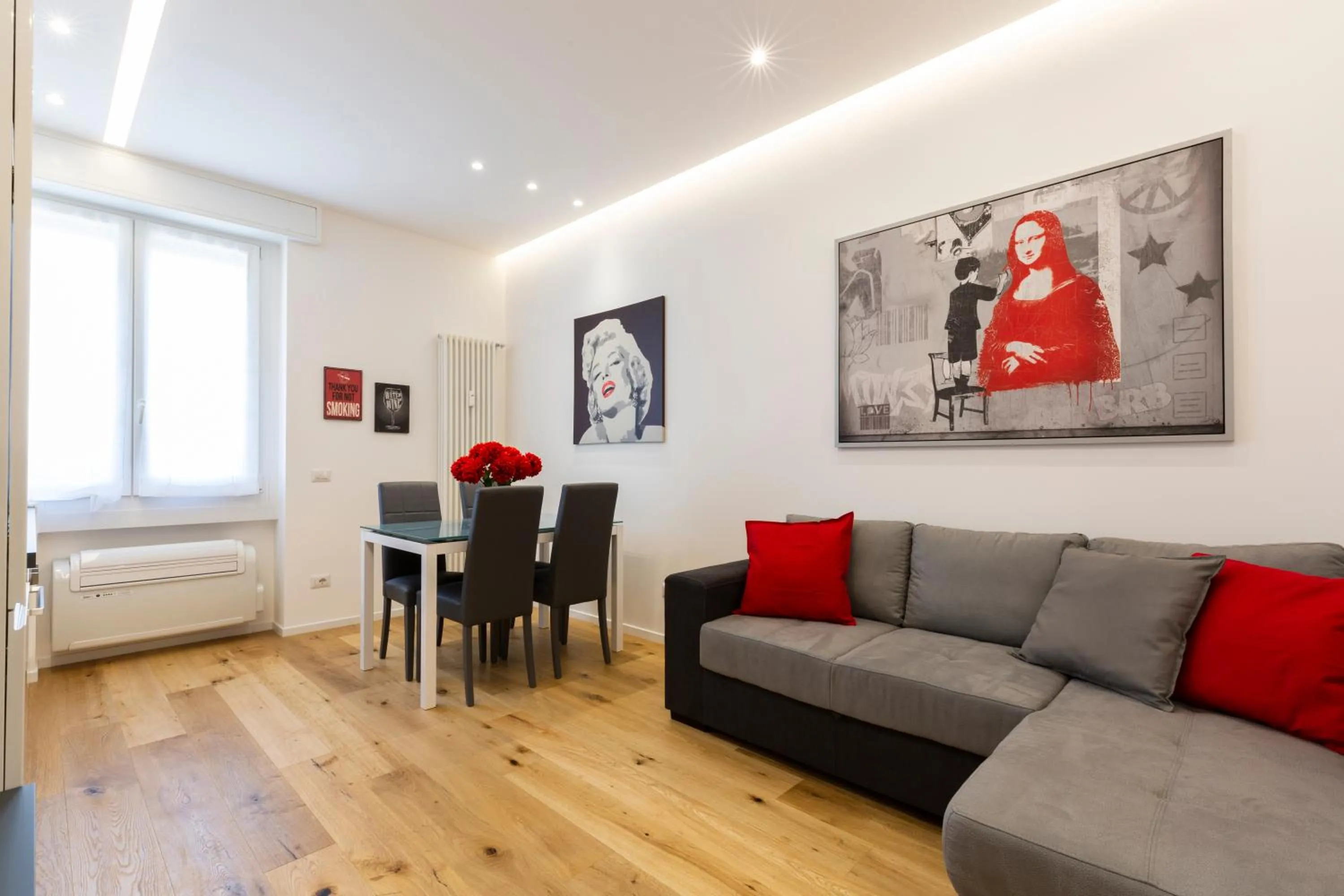 Living room in House San Cristoforo M4