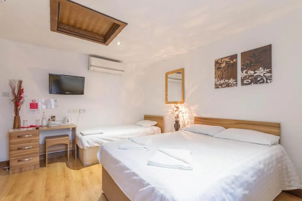 Bedroom, Bed in Brick Lane Hotel