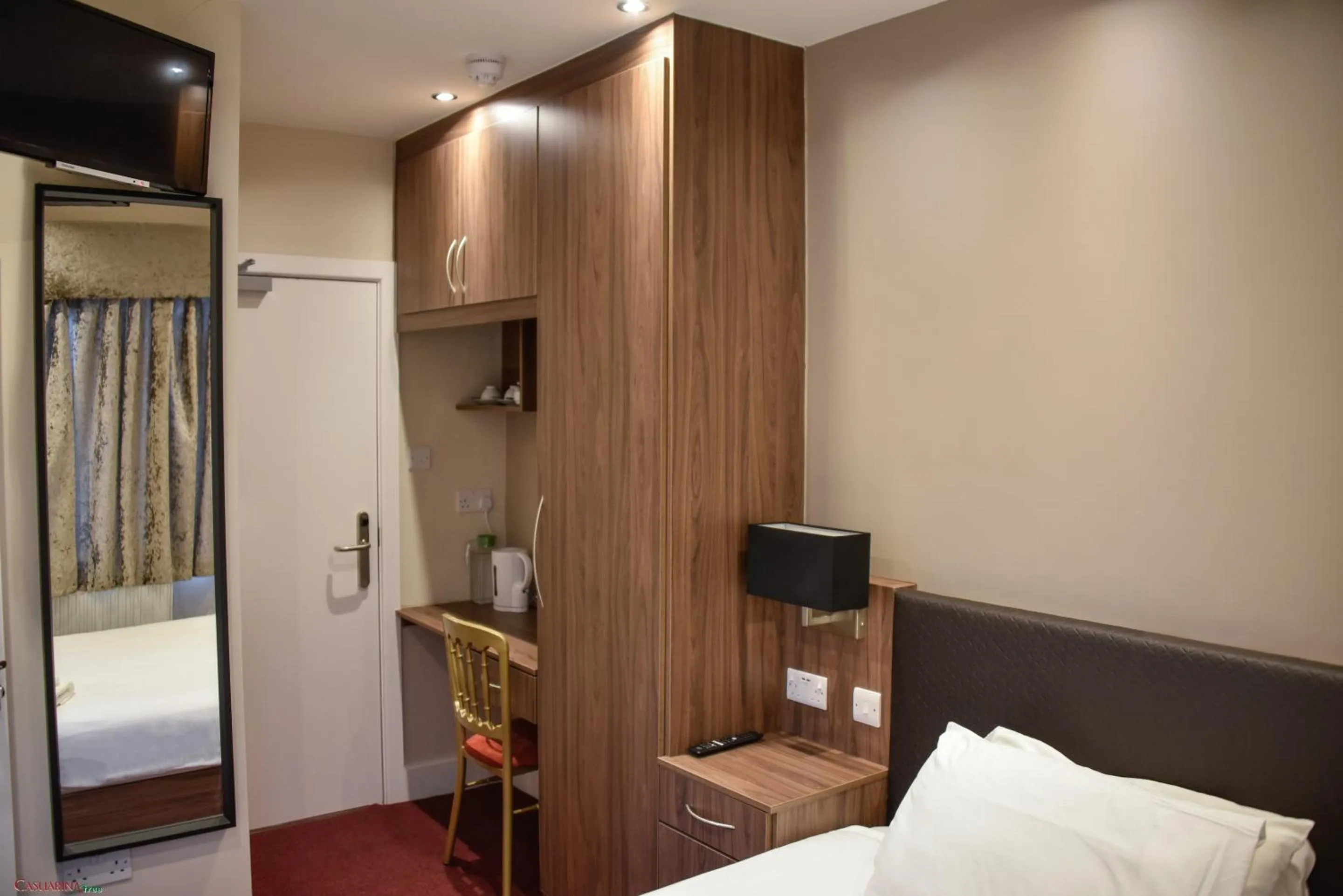 Bedroom, Bed in Casuarina Tree