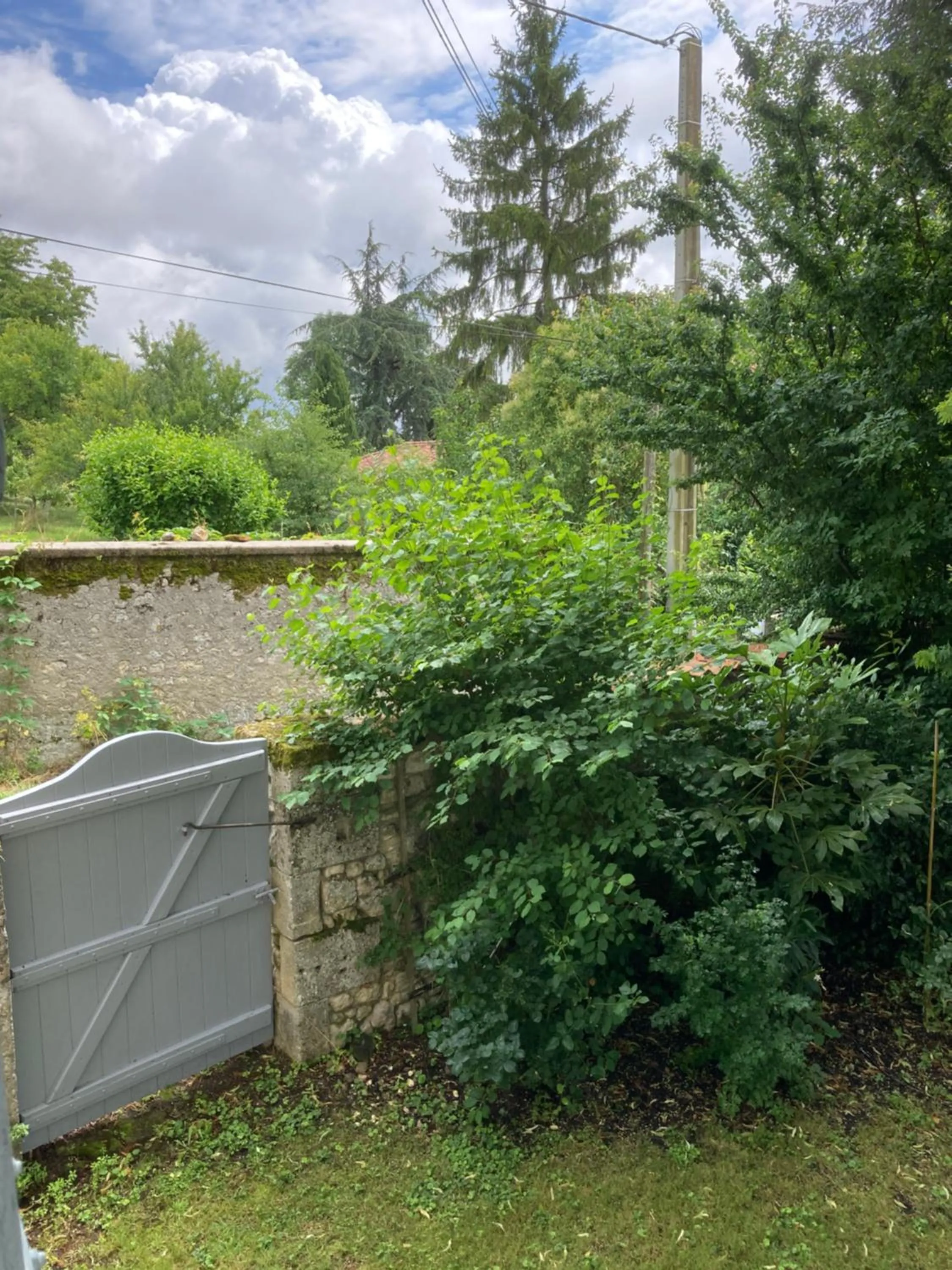 7 Dagnaud De la Tude our family farmhouse style home with en-suite