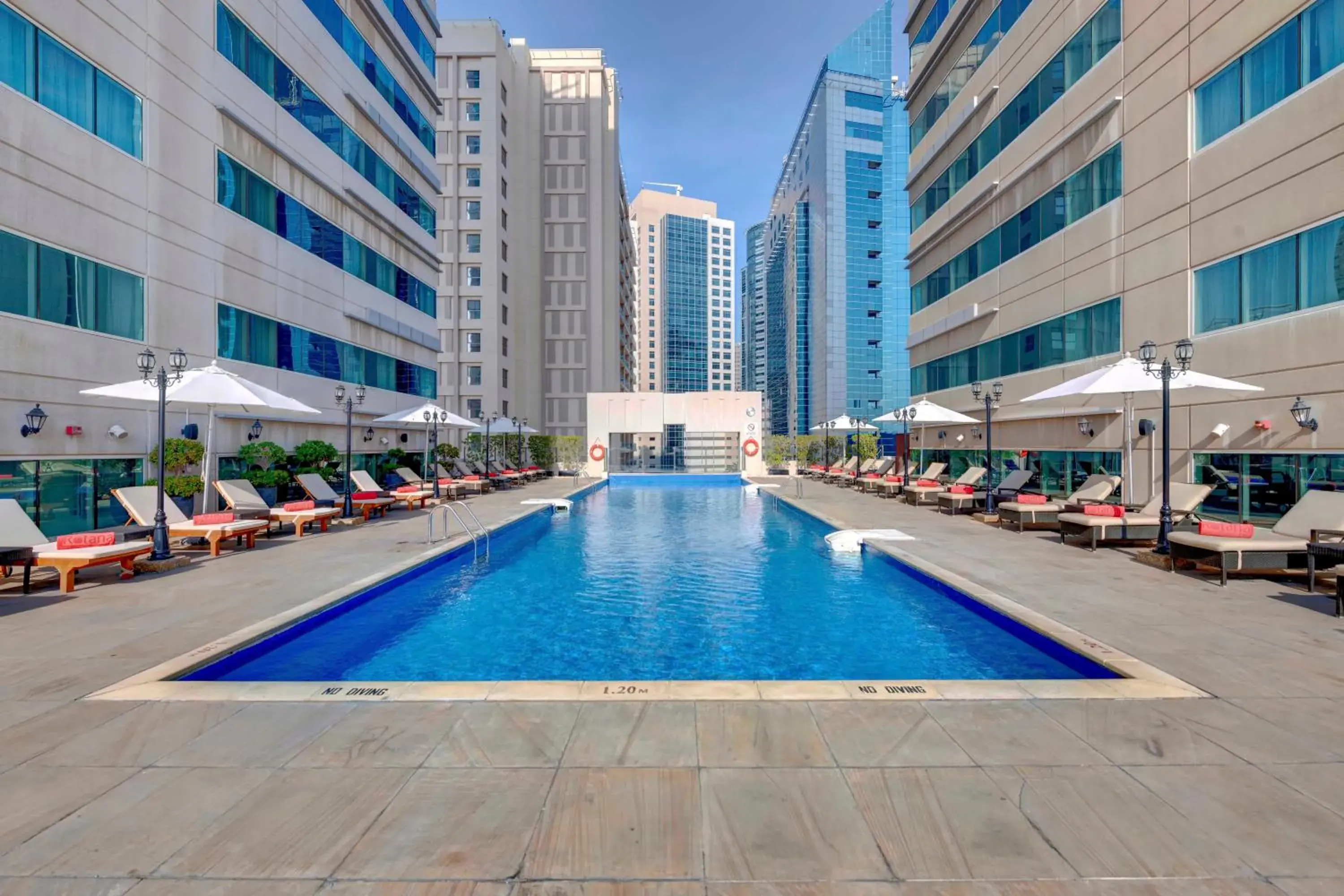 Swimming pool in Media Rotana Dubai Swimming pool in Media Rotana Dubai