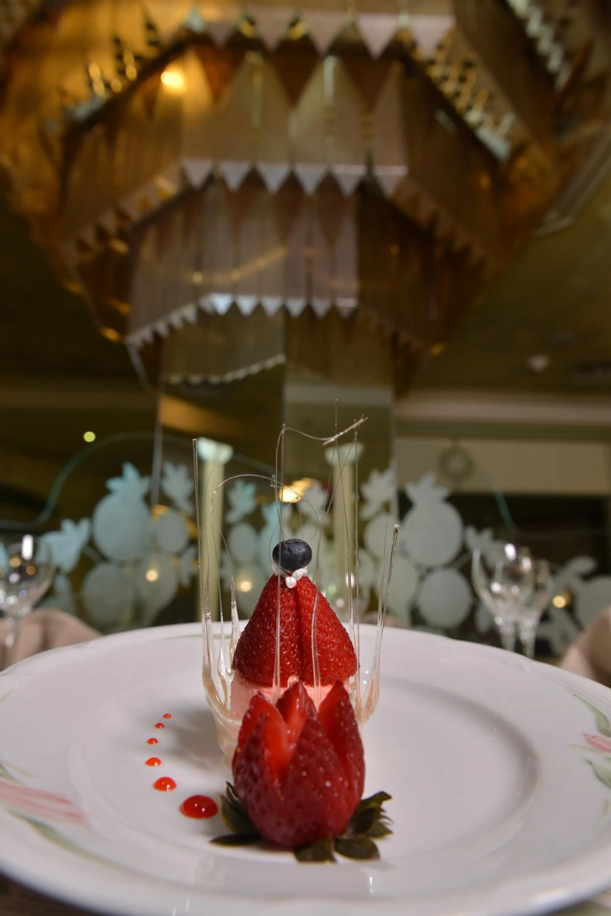 Restaurant/places to eat in Regency Palace Hotel