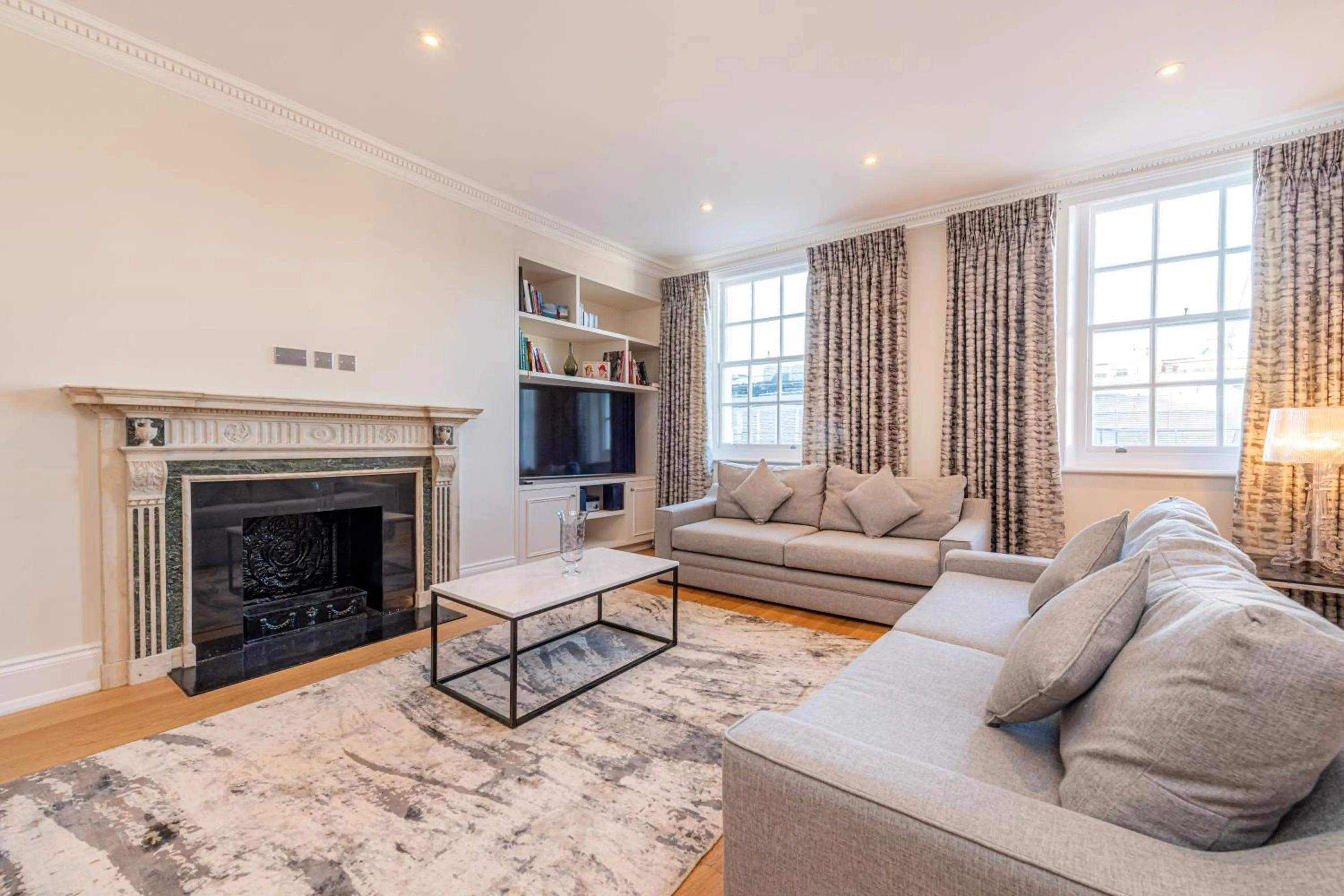 Living room in 20 Hertford Street - Mayfair Apartments