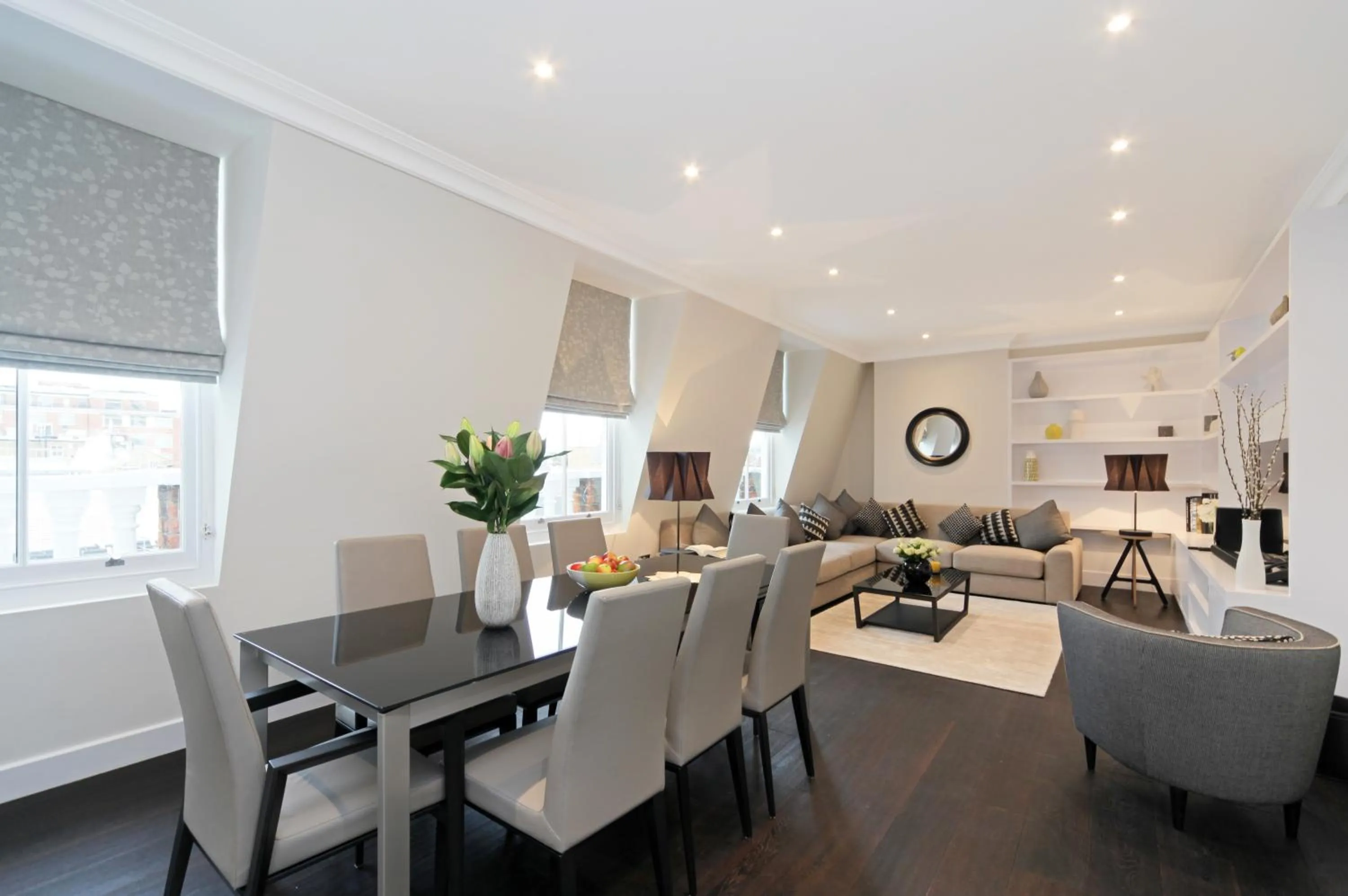 Seating area in 20 Hertford Street - Mayfair Apartments