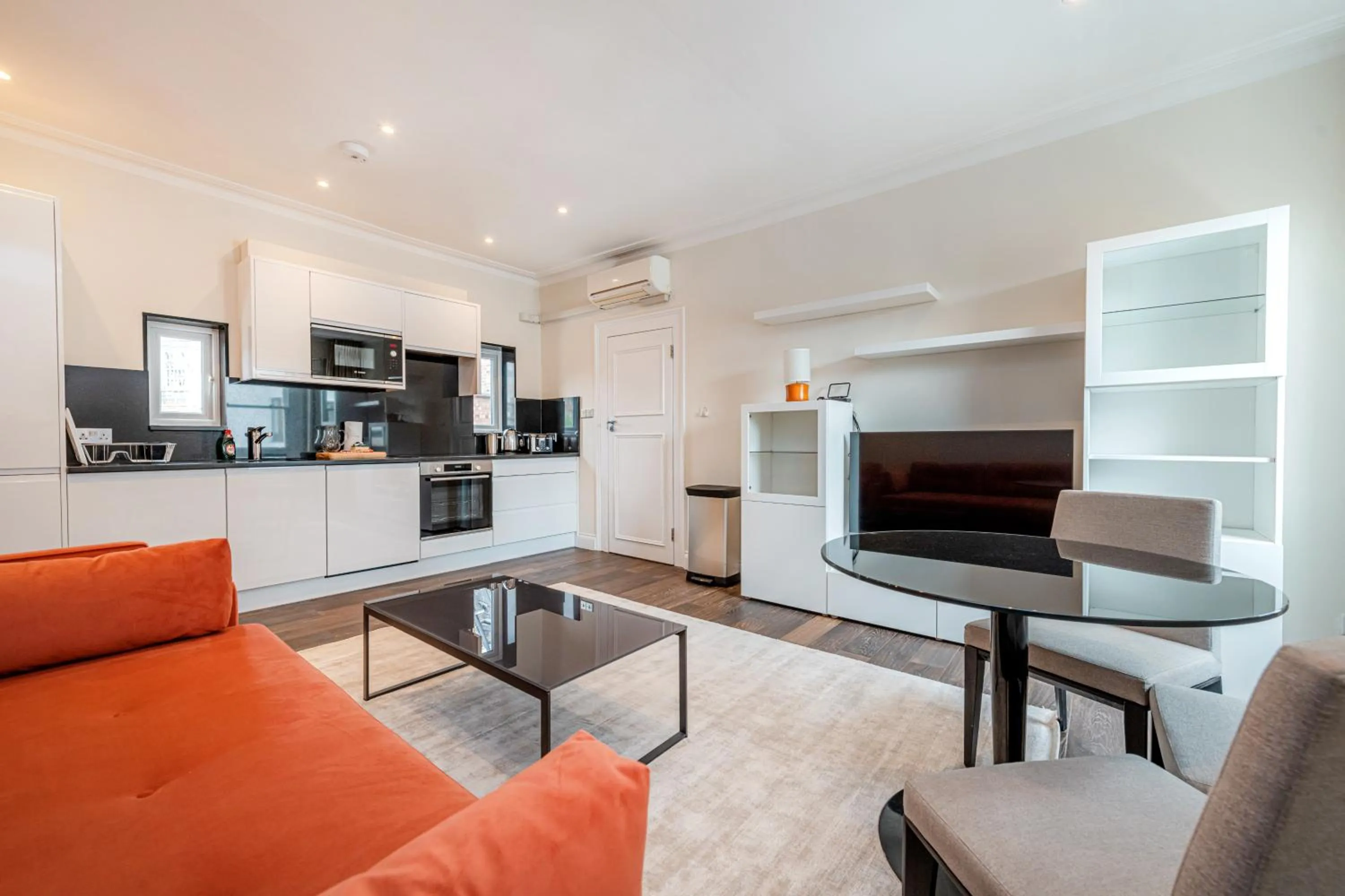 Living room in Chesham Court Knightsbridge