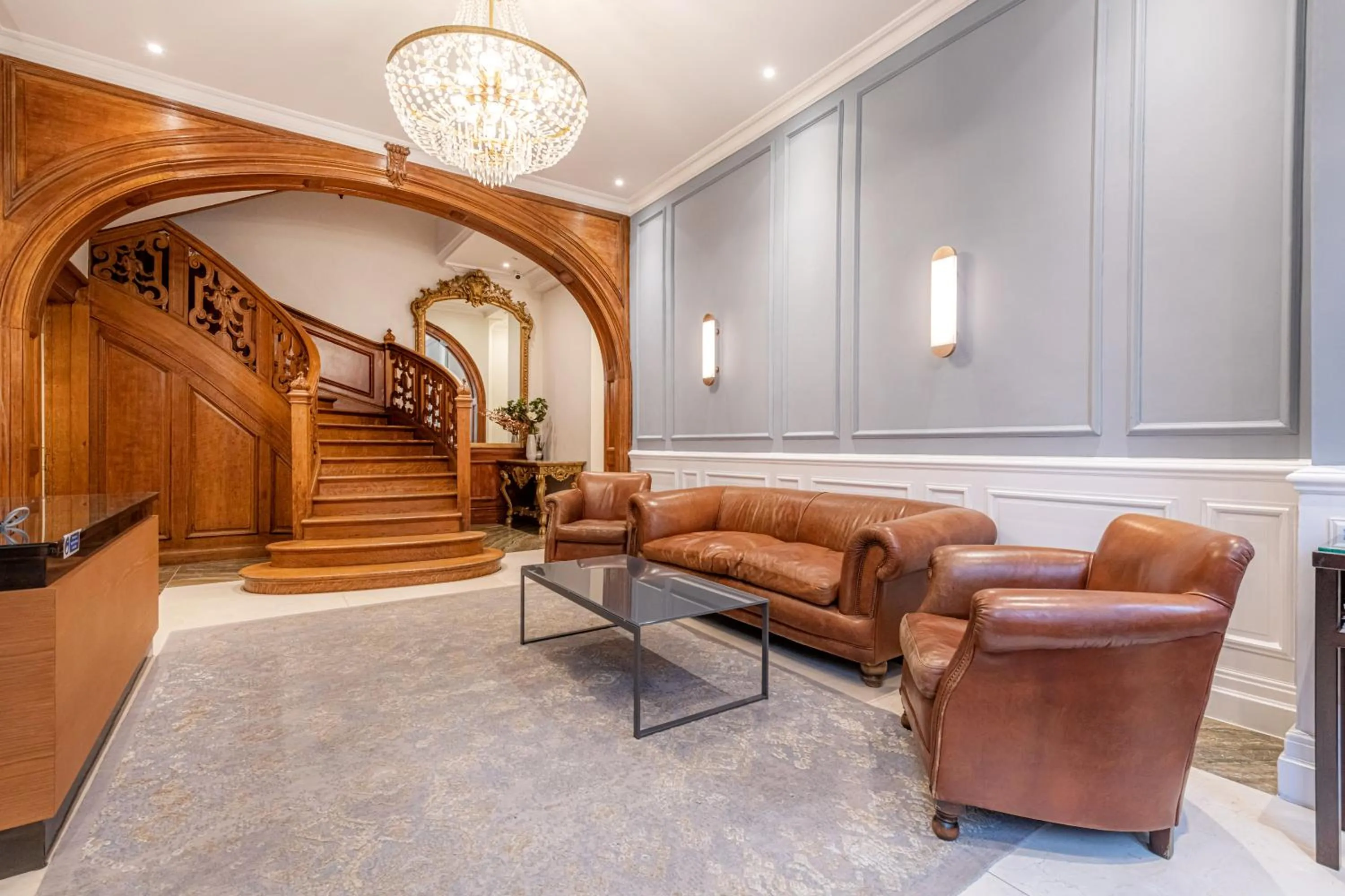 Seating area in Chesham Court Knightsbridge