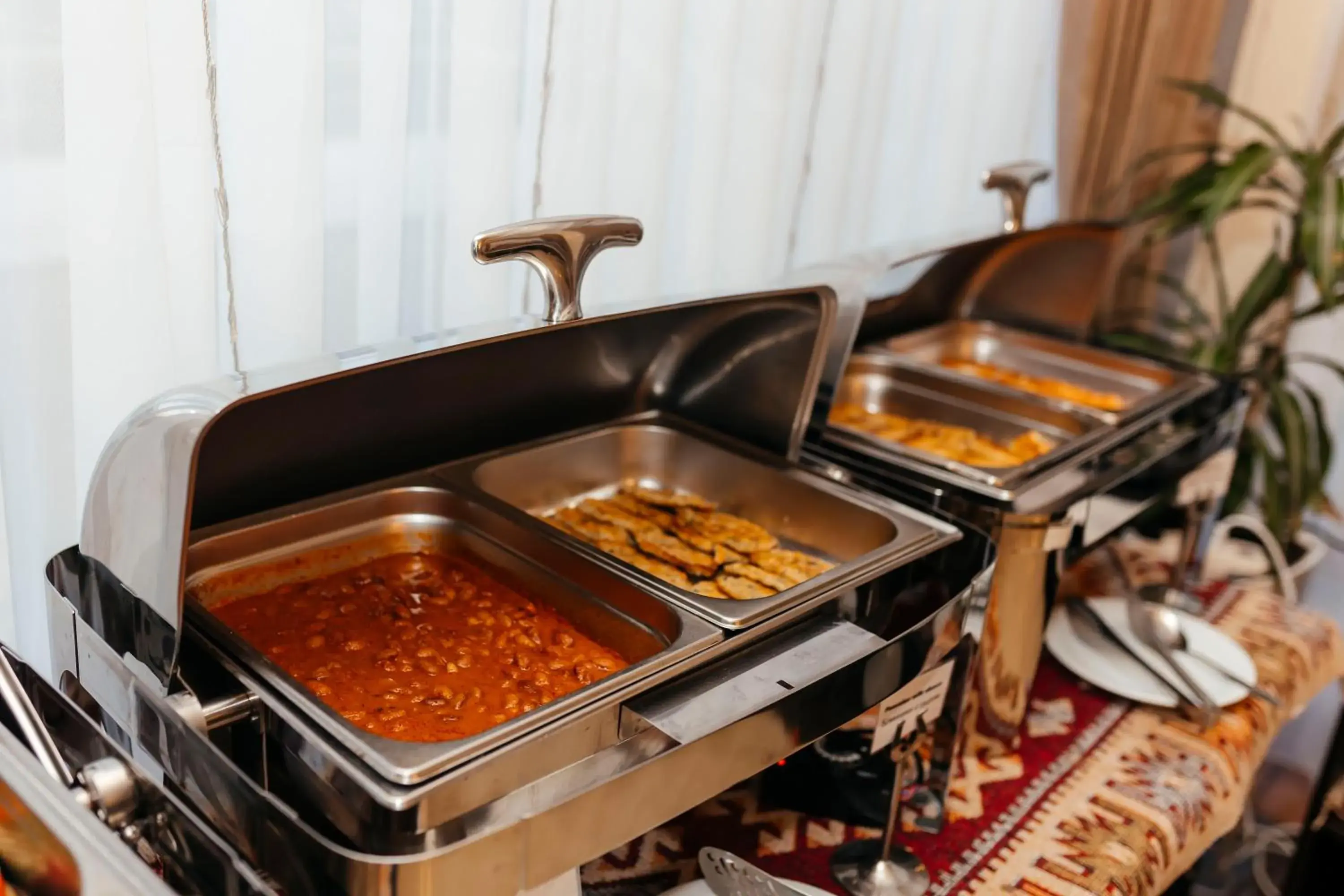 Restaurant/places to eat in Capitol Hotel Restaurant/places to eat in Capitol Hotel