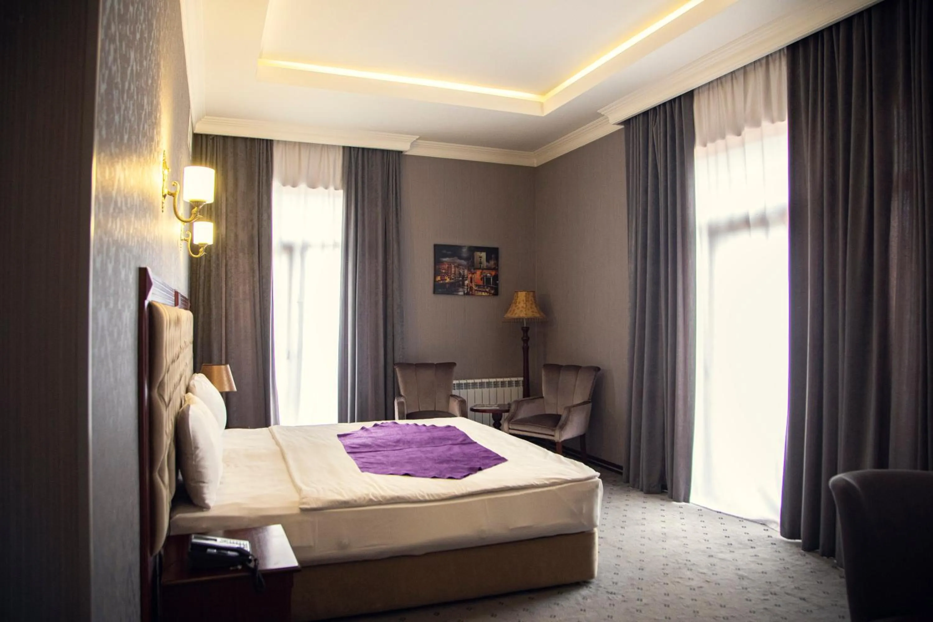 Bed in Capitol Hotel