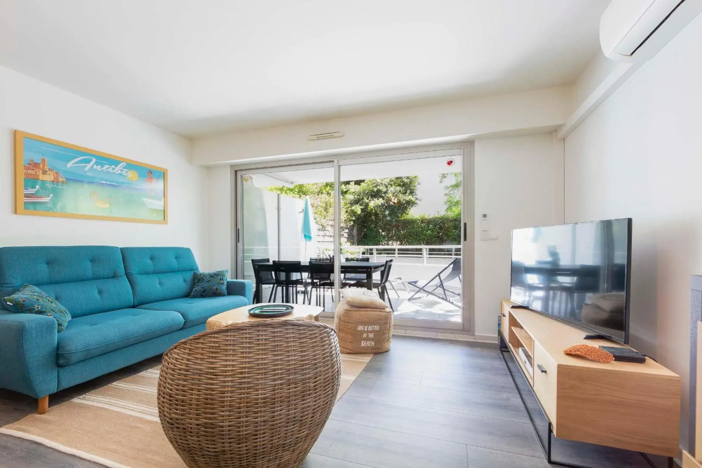 Salvy 2 bedrooms near the beach 300 meters Salvy 2 bedrooms near the beach 300 meters