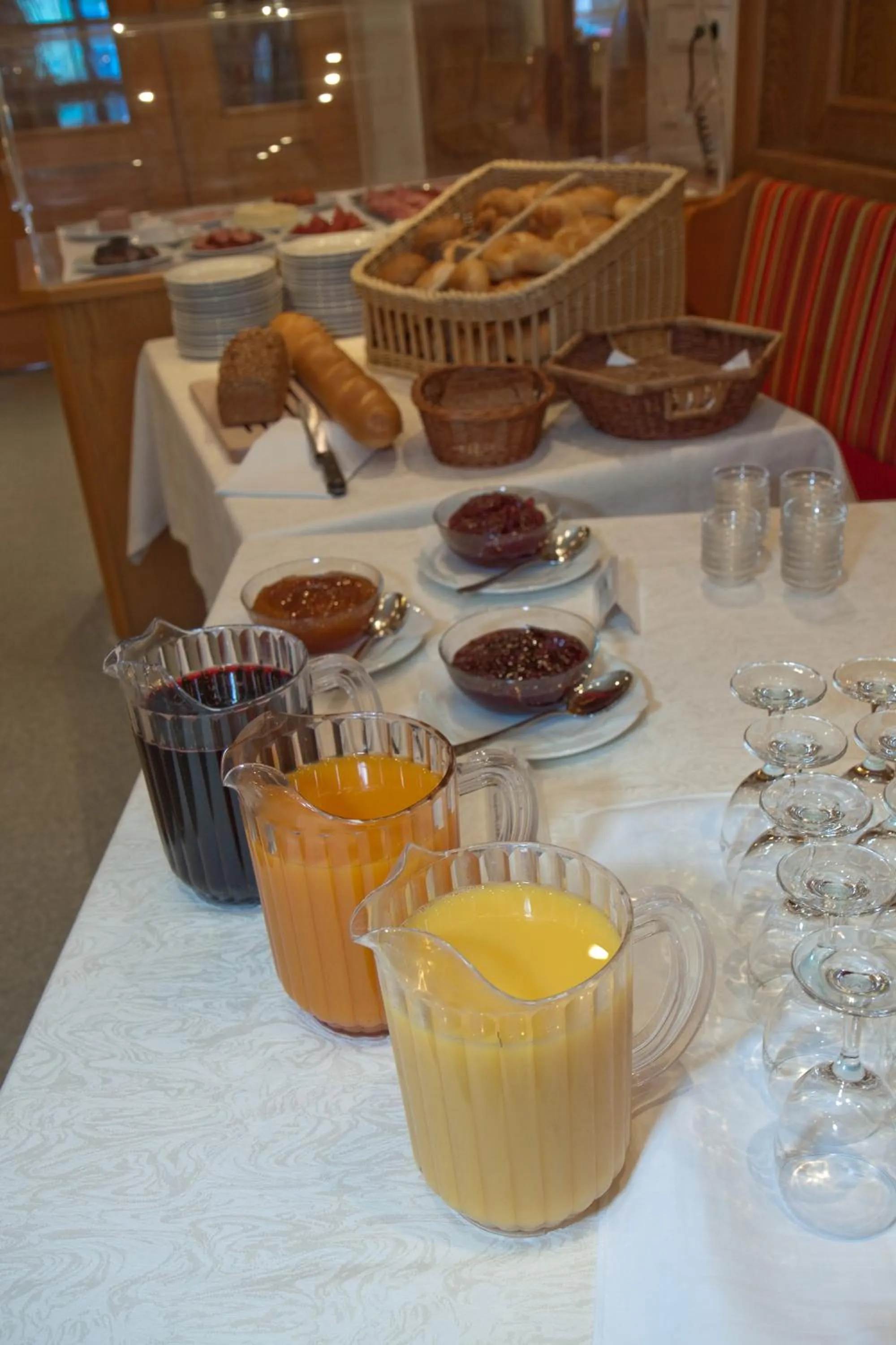 Food and drinks in Hotel Zur Krone