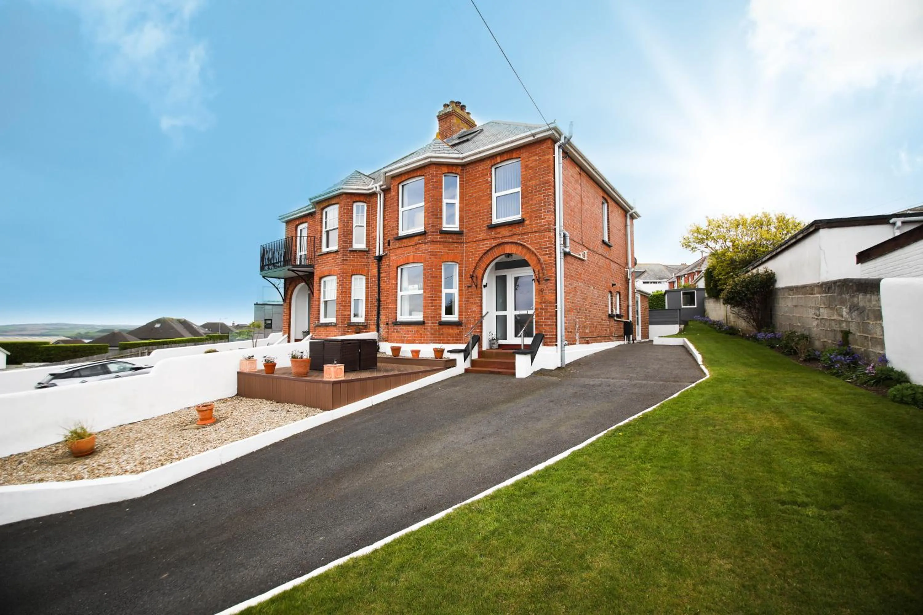 No 10 Treverbyn Road B & B