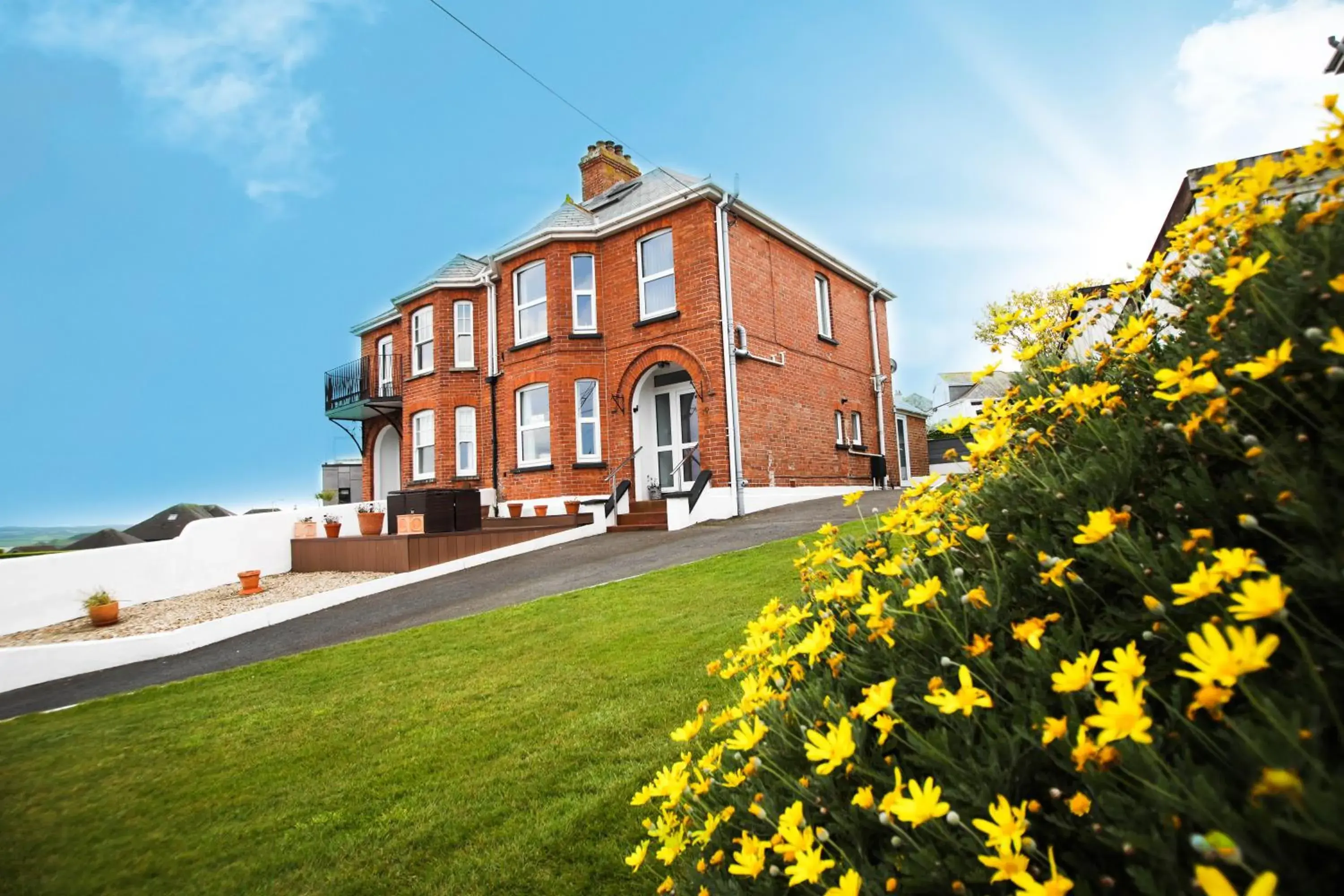 No 10 Treverbyn Road B & B No 10 Treverbyn Road B & B