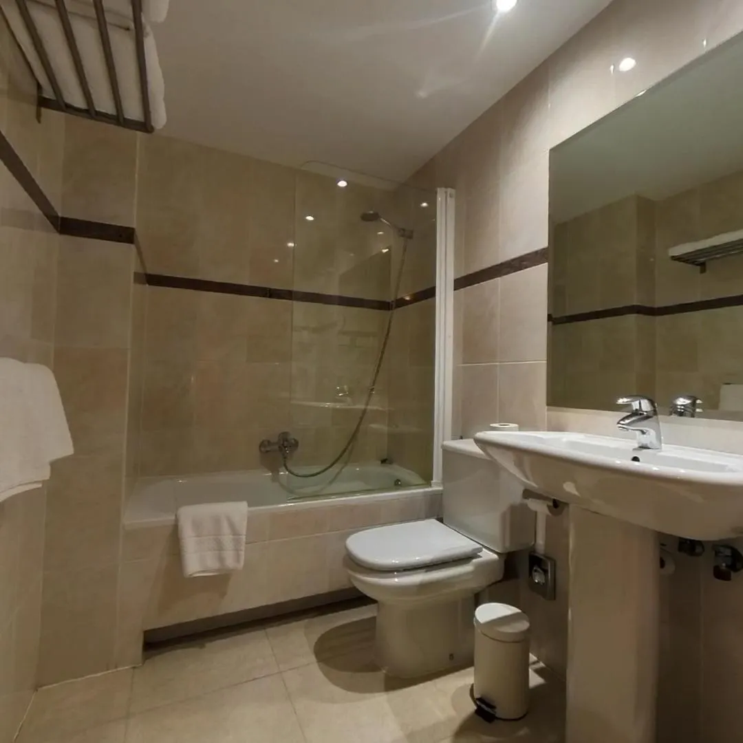 Bathroom in Hotel Cubil