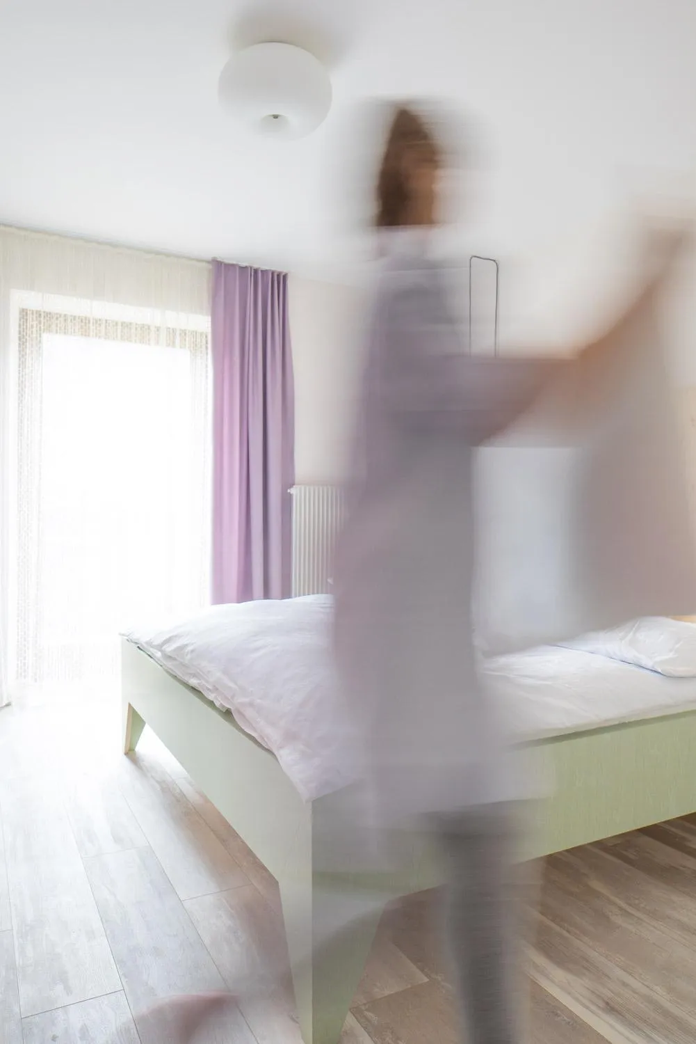 Bed in Residence Vis à Vis