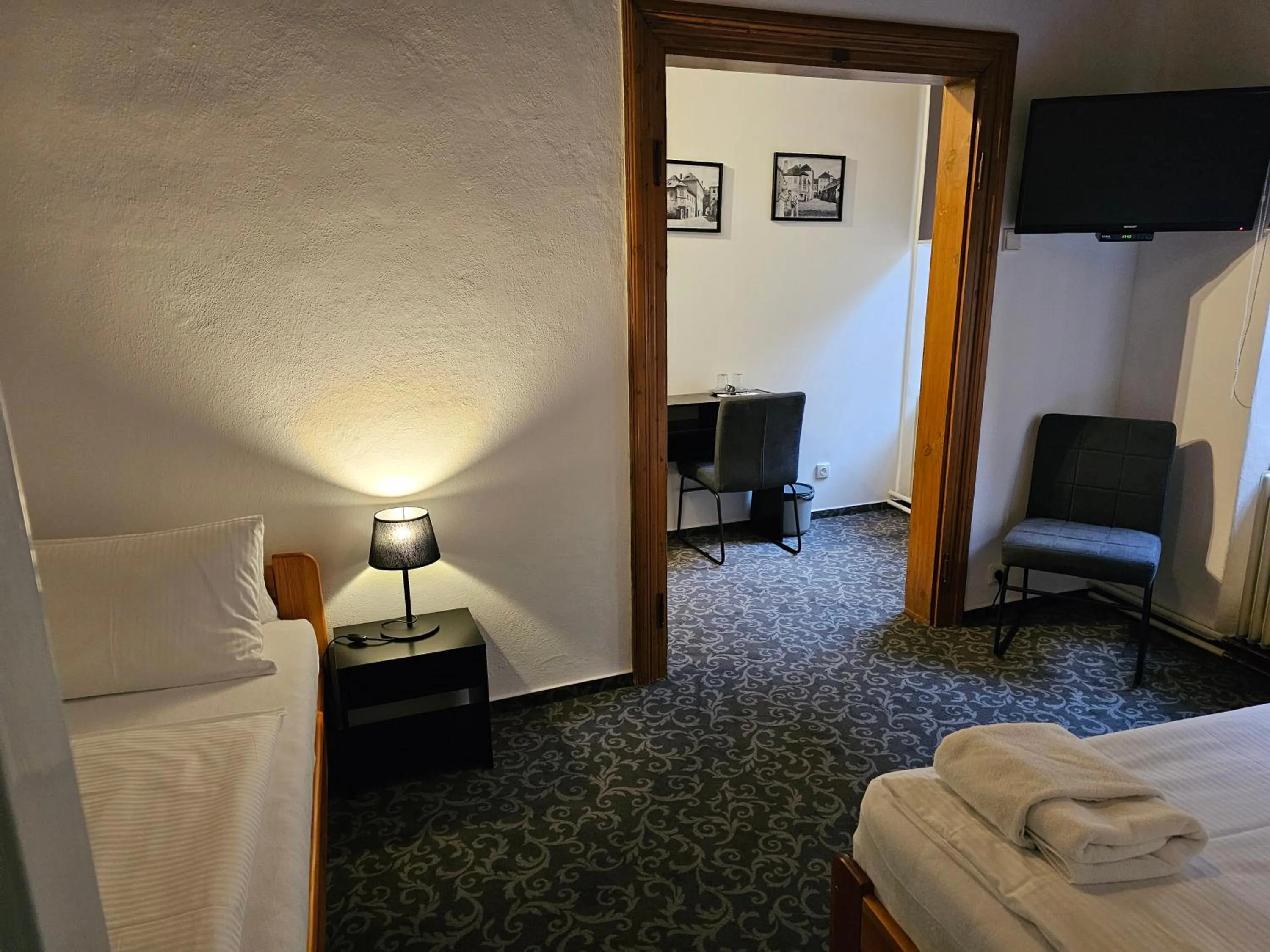 Property building, Bed in Hotel Bílá Paní