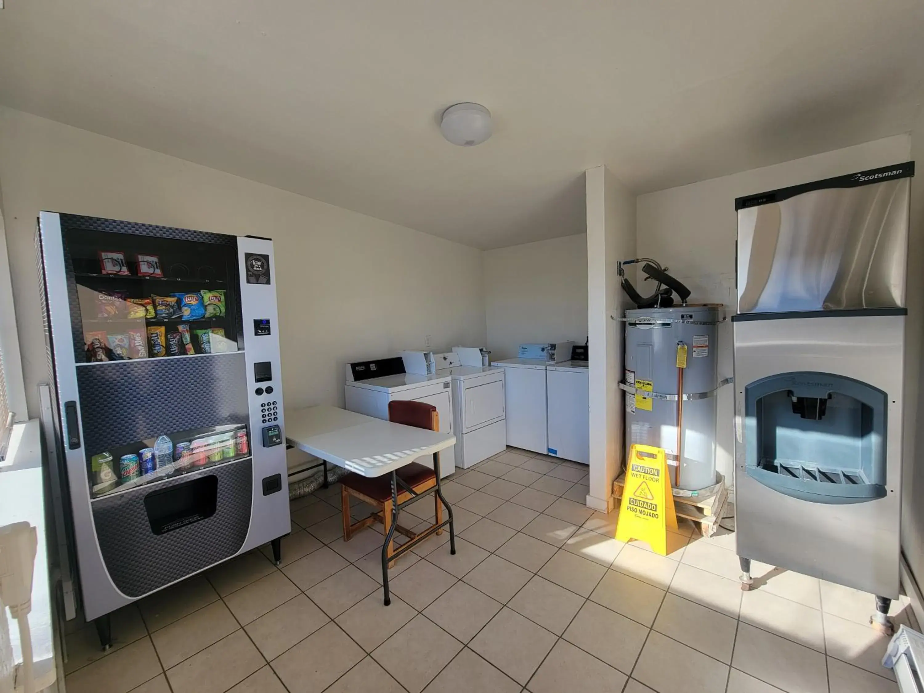 vending machine in Othello Inn And Suites vending machine in Othello Inn And Suites