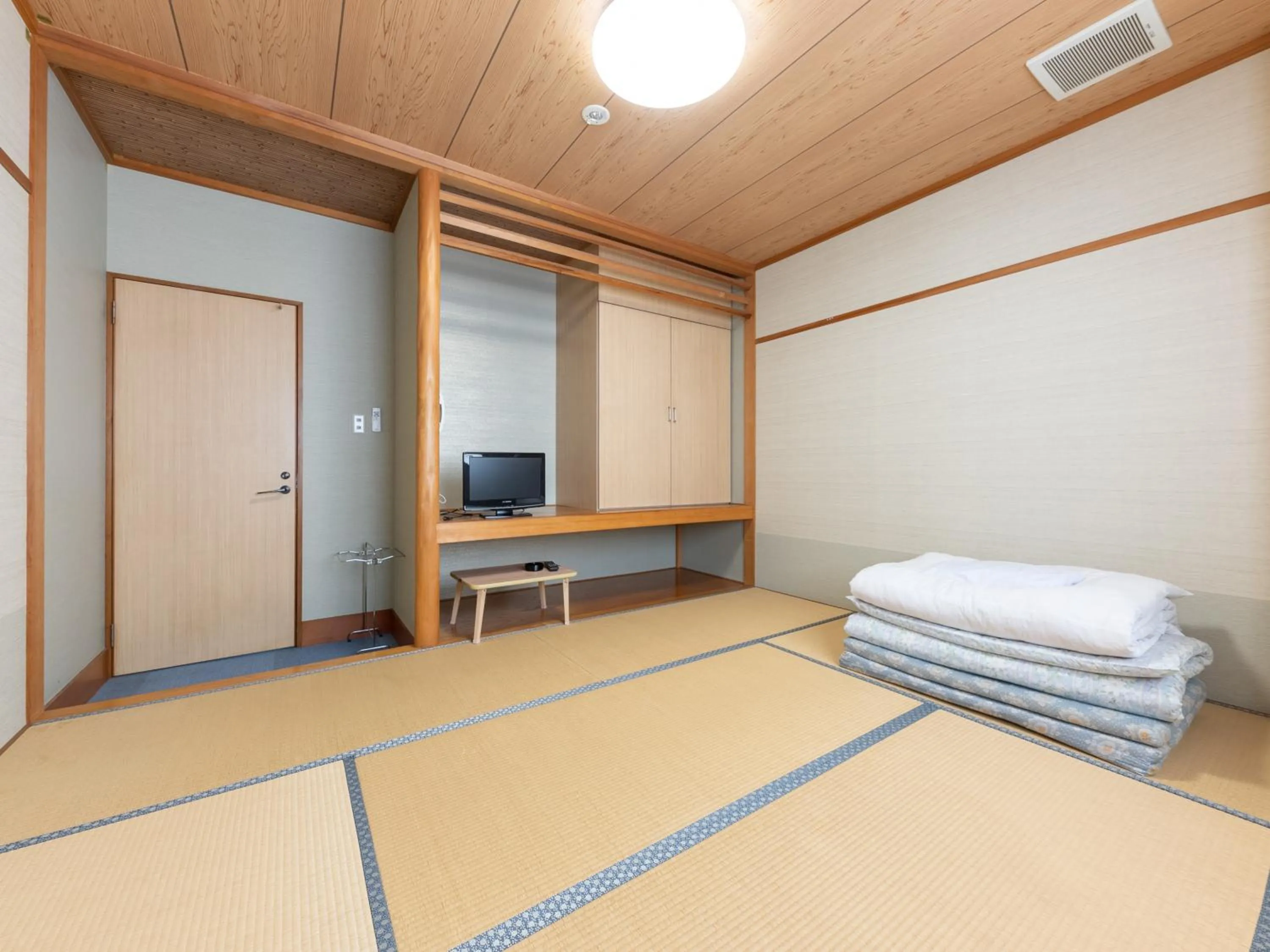Bed in Ryosou Minatosou Joetsu