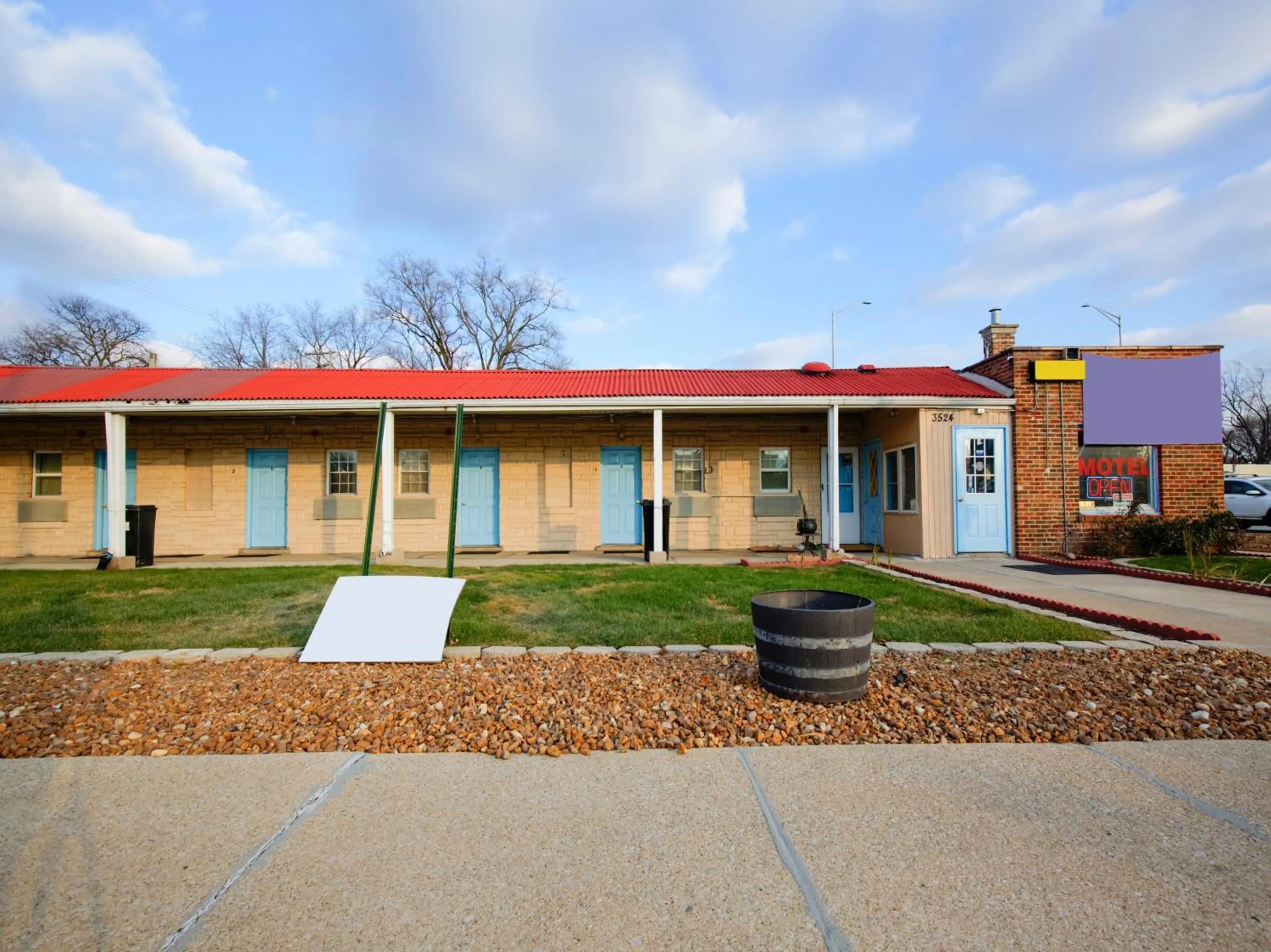 Facade/entrance in Hotel O Markham IL near Harvey/Tinley Park