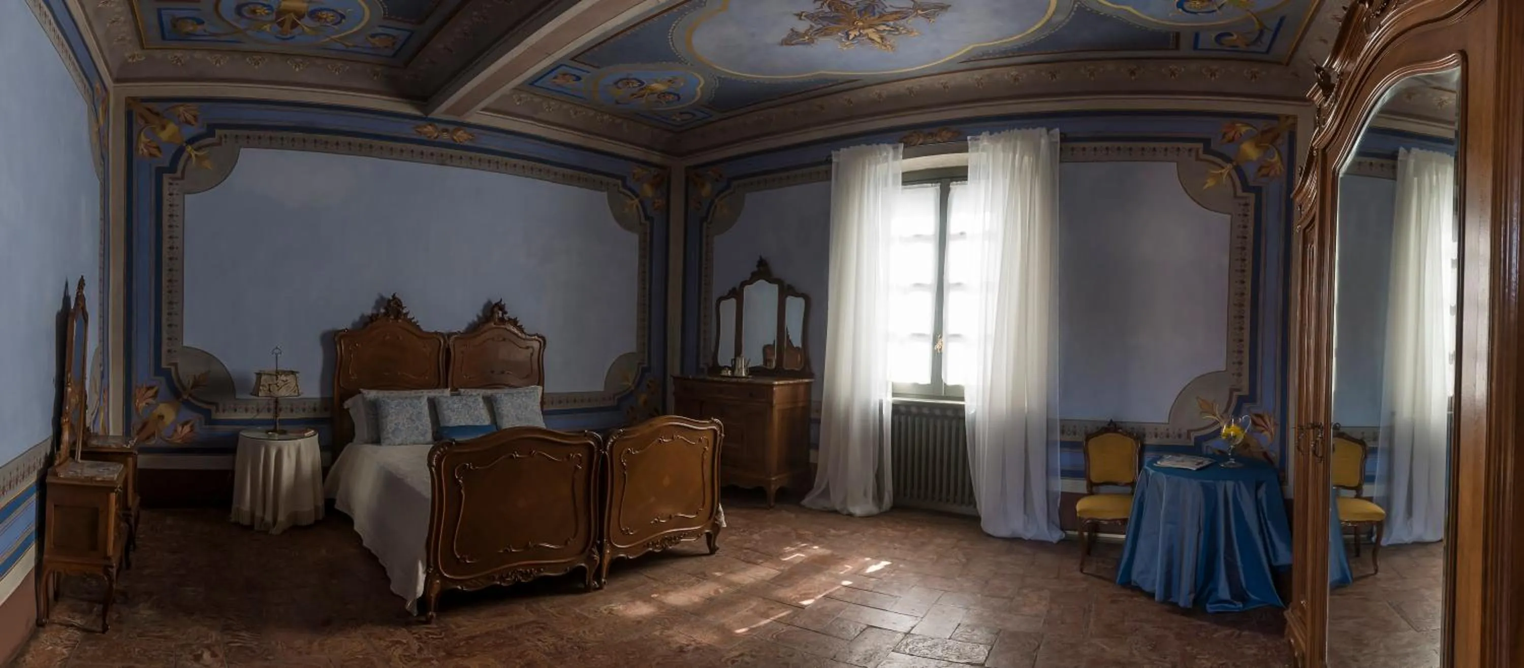 Bed in Villa Bottini La Limonaia