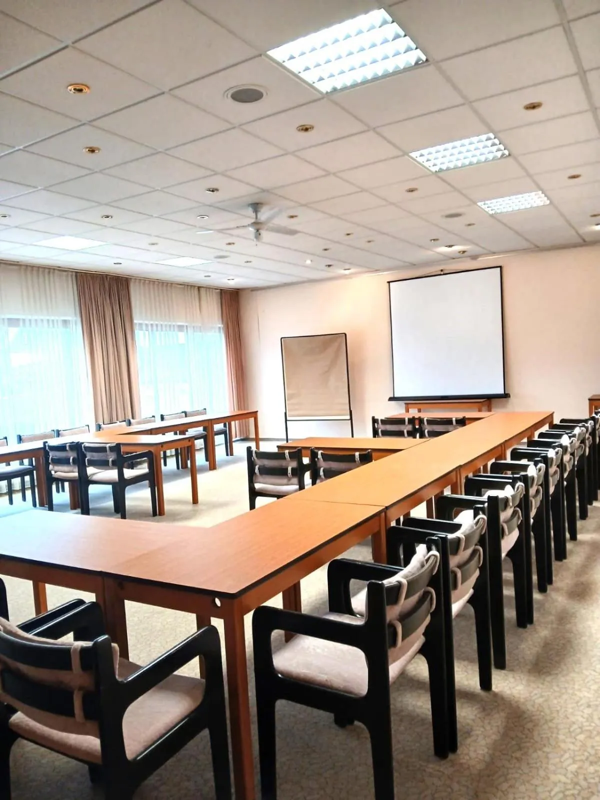 Meeting/conference room in Hotel Hahnenkleer Hof