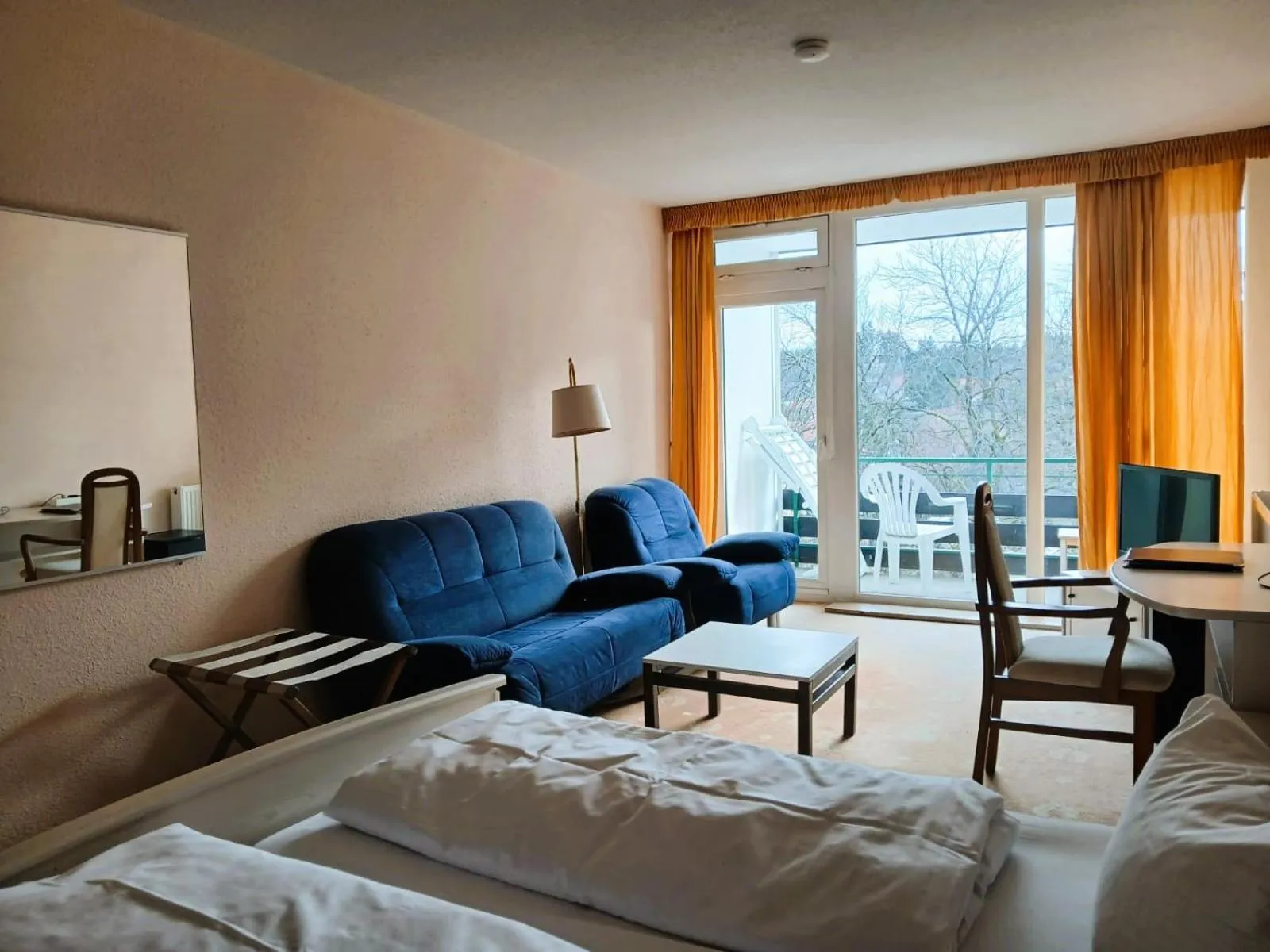 Bedroom, Bed in Hotel Hahnenkleer Hof