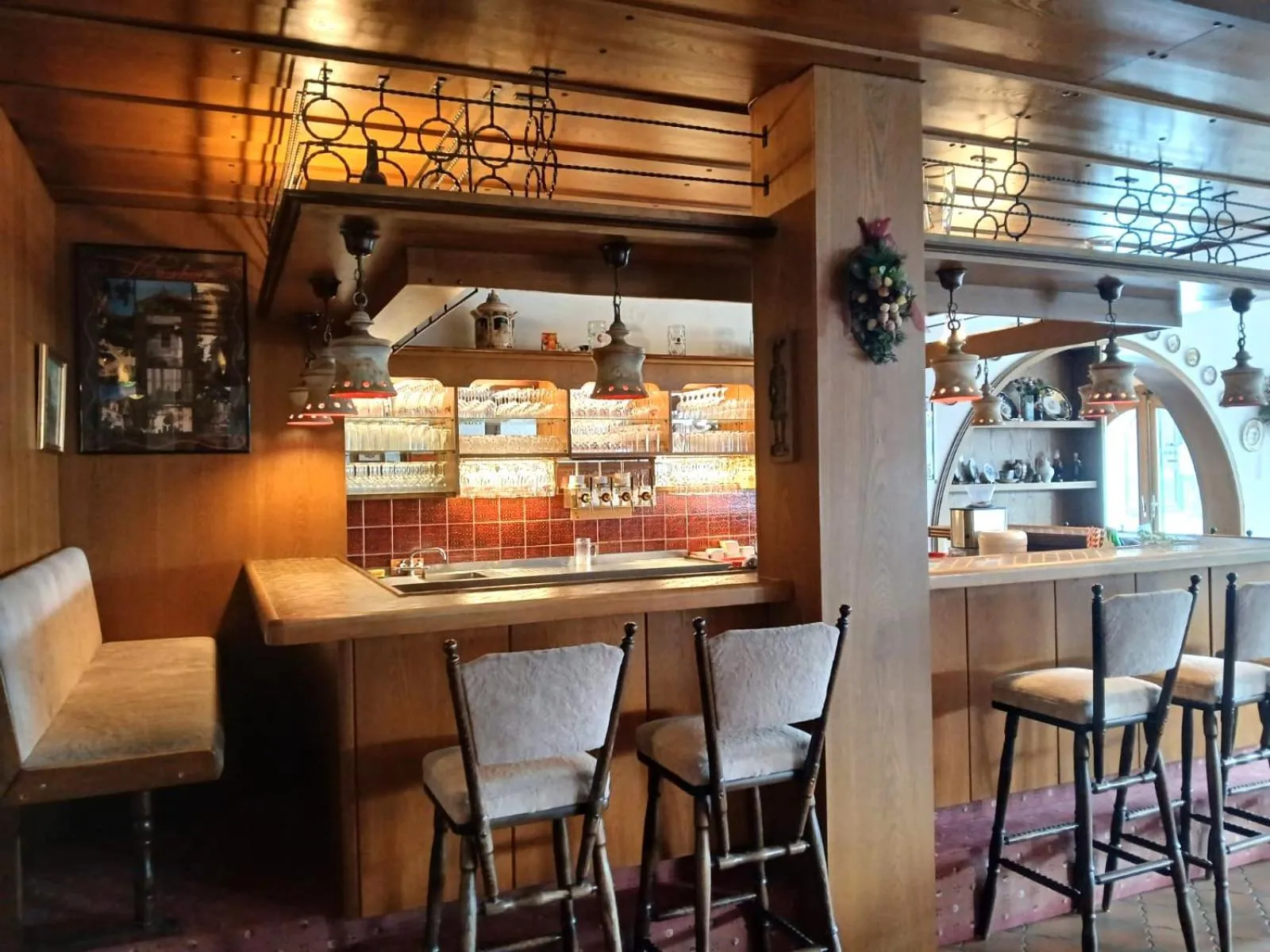 Lounge or bar in Hotel Hahnenkleer Hof