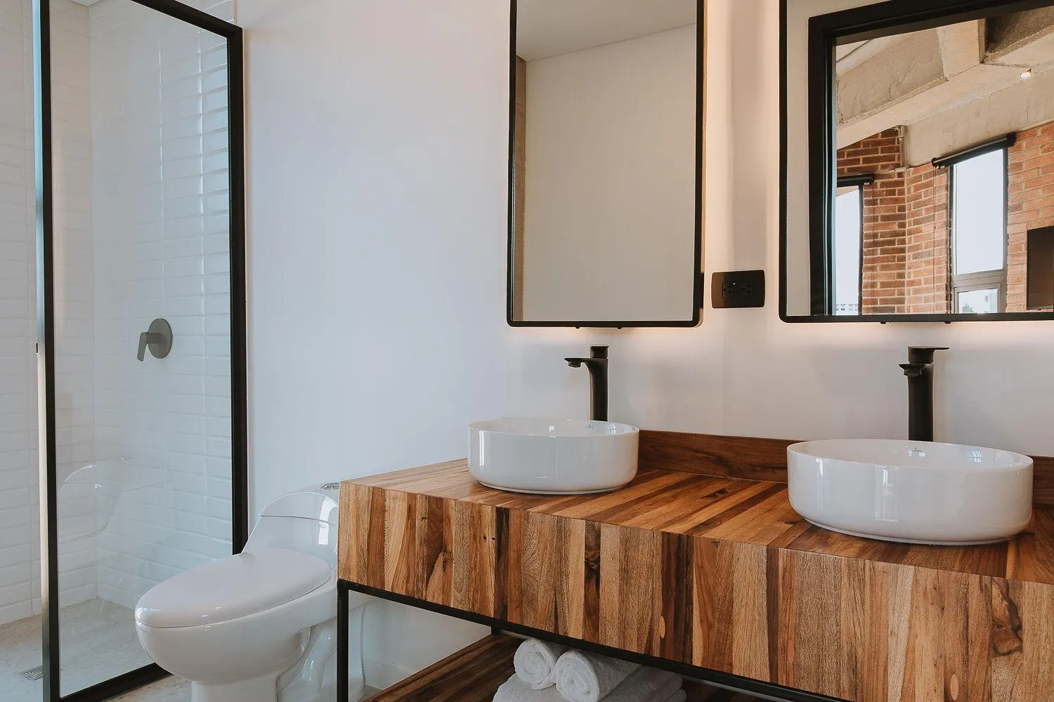 Toilet in Hotel 3450 Living Lofts