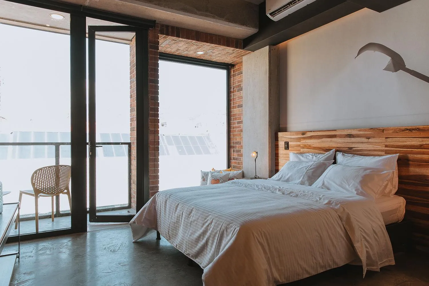 Bed in Hotel 3450 Living Lofts