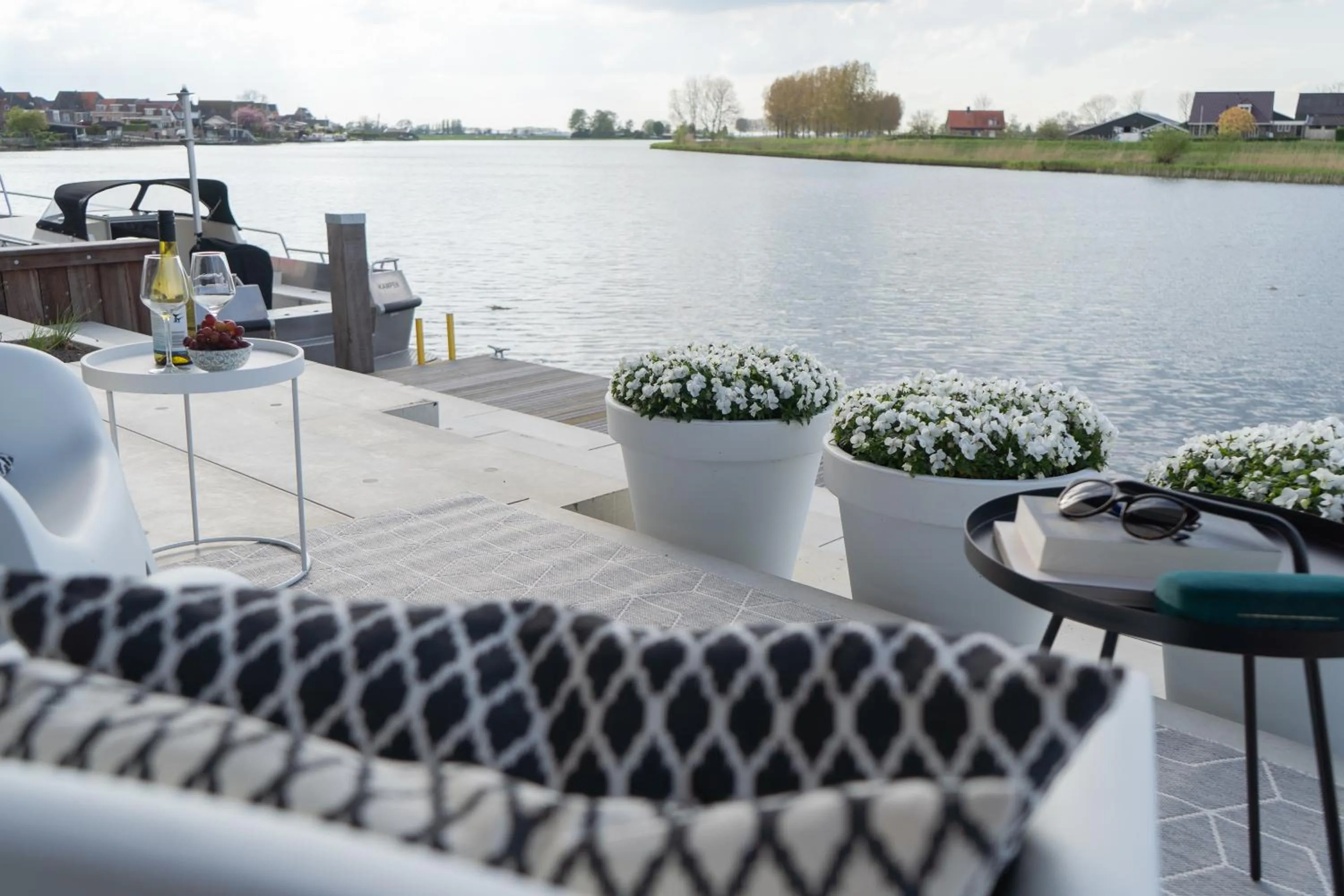 River view in B&B Ganzendiep aan het water