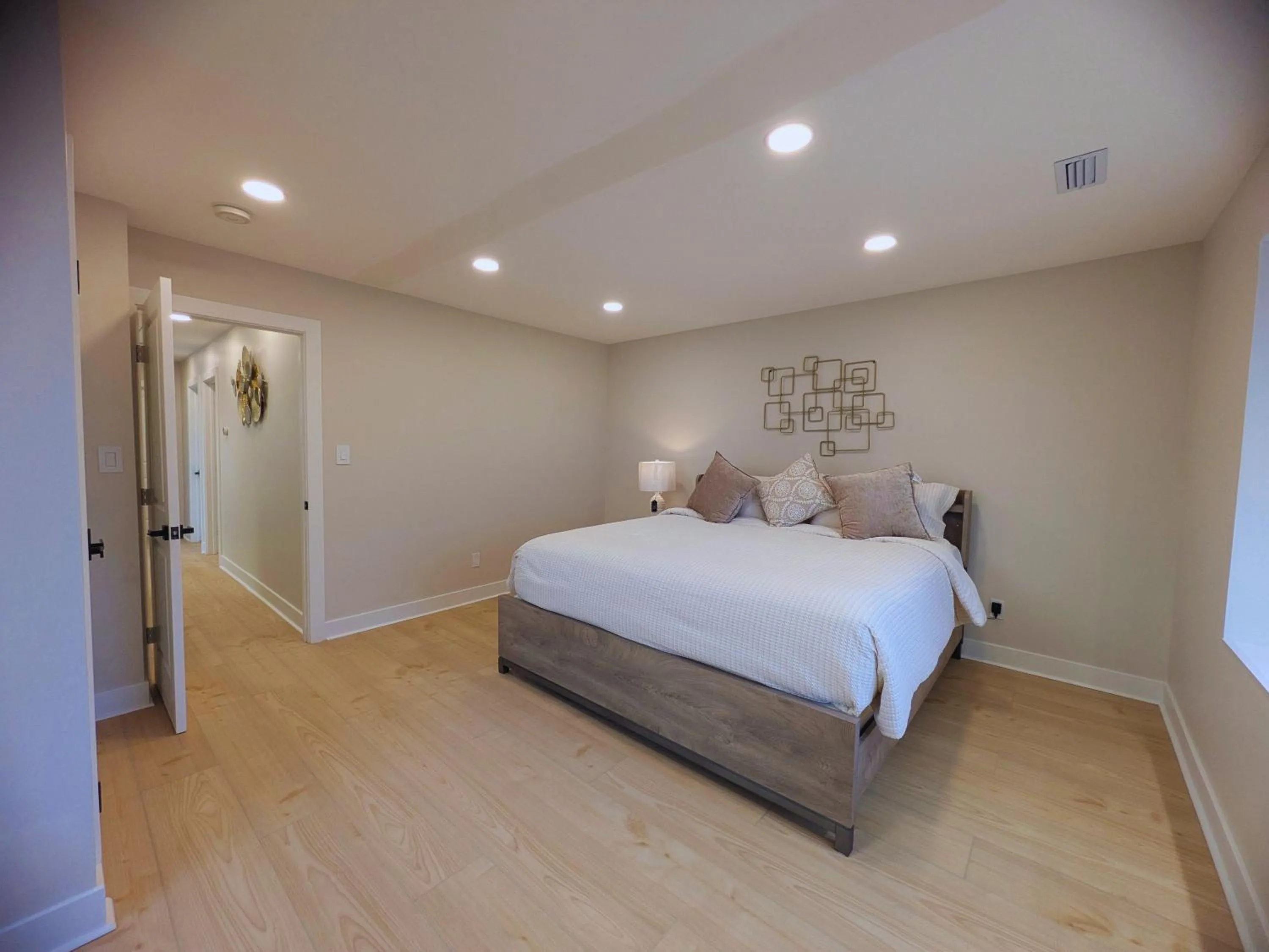 Bed in Coastal Sands Inn