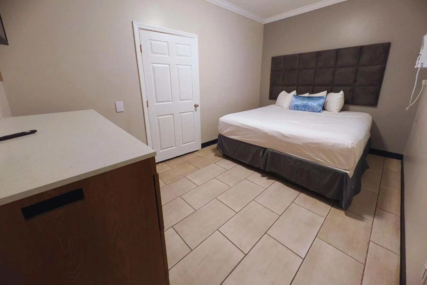 Bed in Coastal Sands Inn